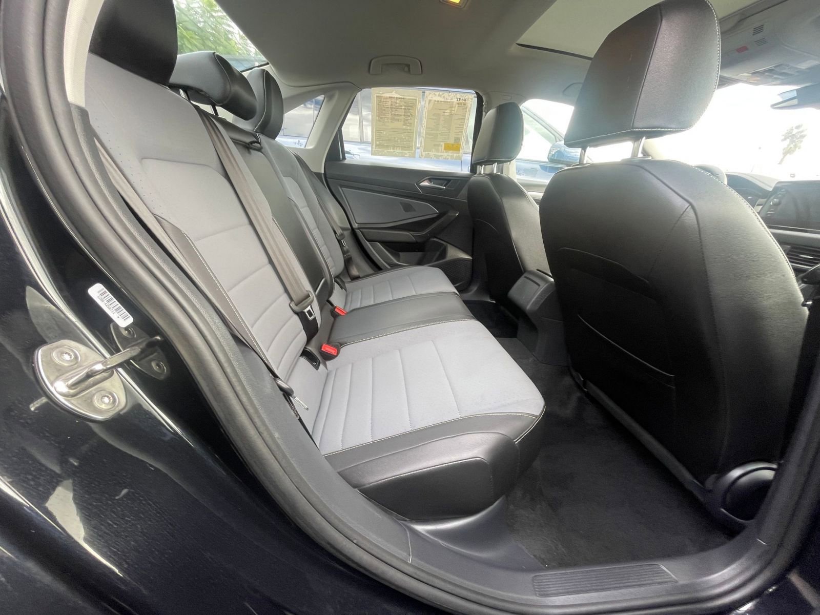 Thumbnail: 2025 Volkswagen Jetta - 25