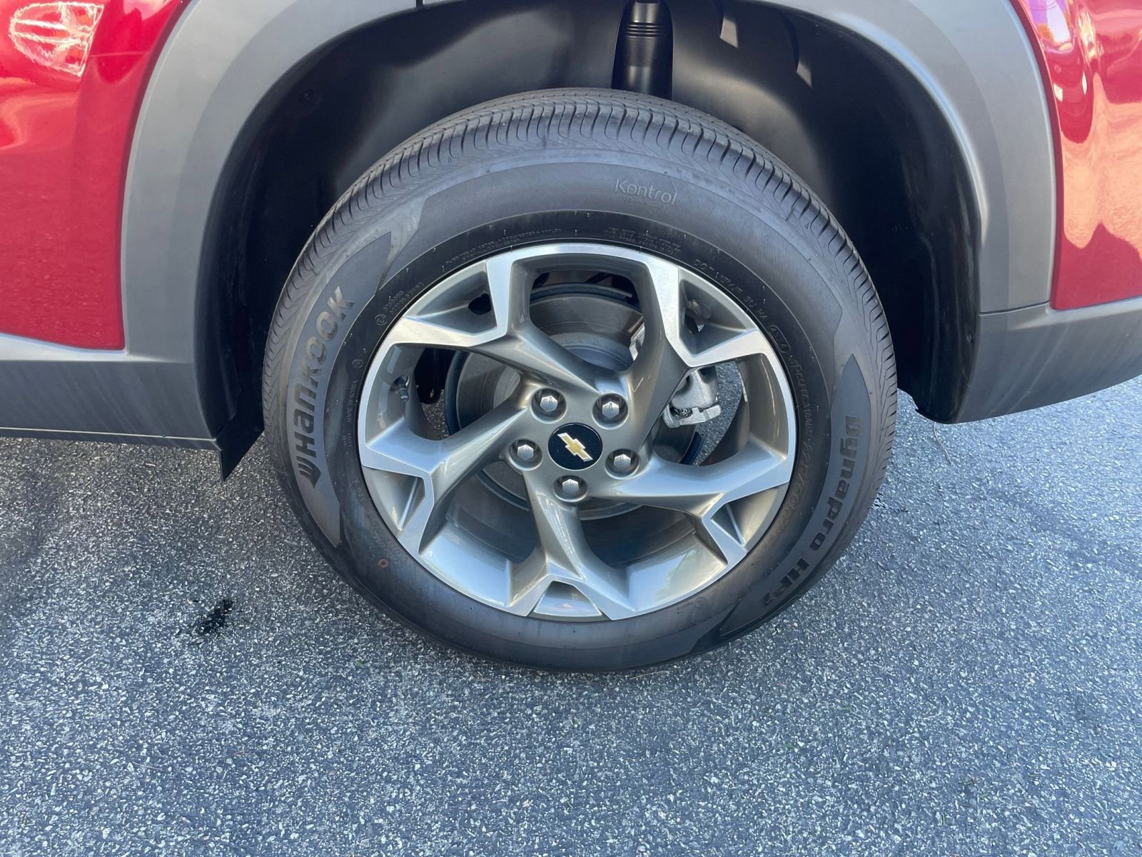 Thumbnail: 2025 Chevrolet Trax - 30