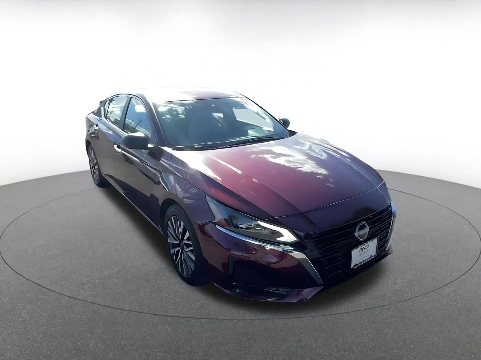 Thumbnail: 2025 Nissan Altima - 3