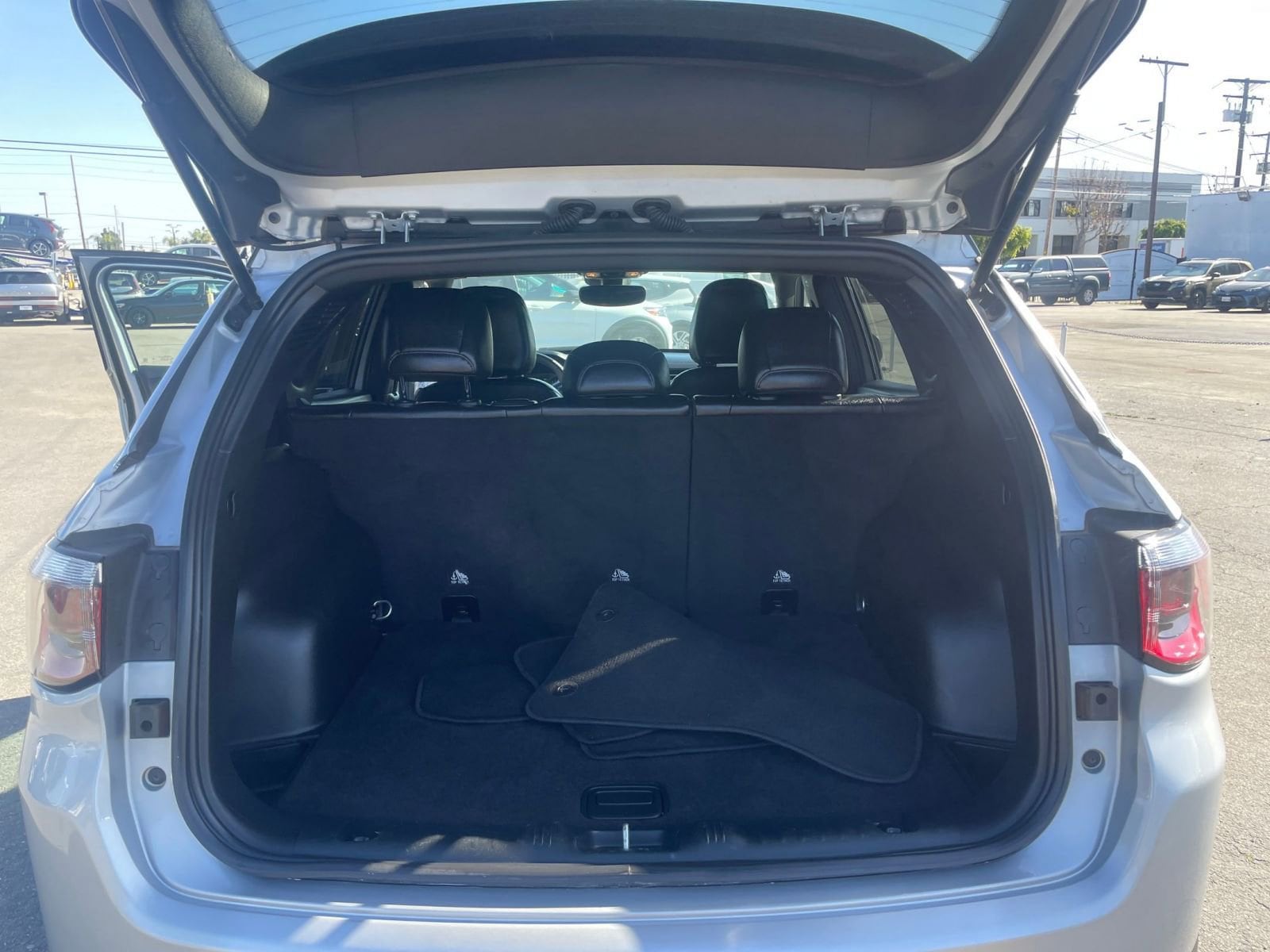 Thumbnail: 2025 Jeep Compass - 32