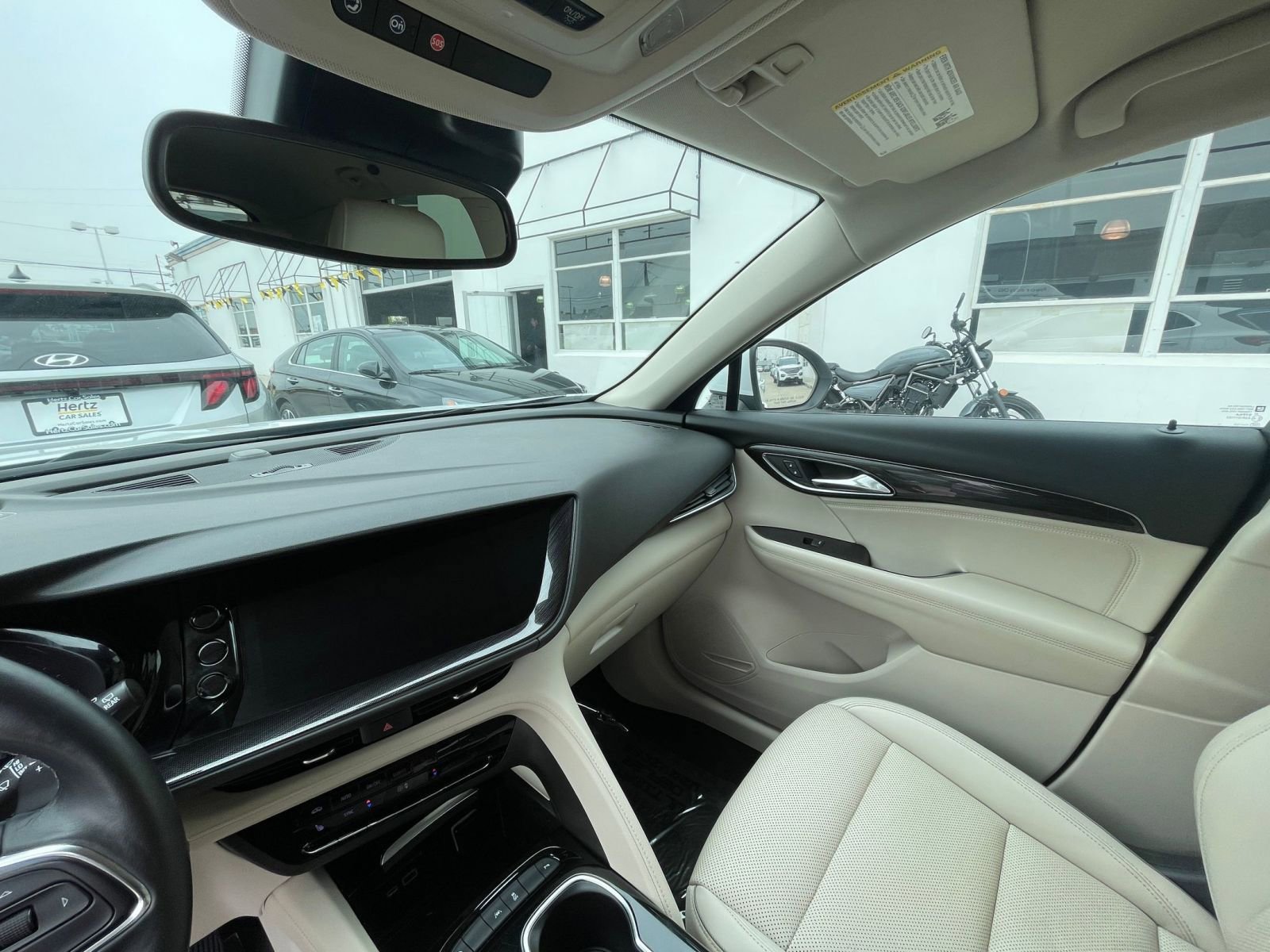 2023 Buick Envision Essence 35