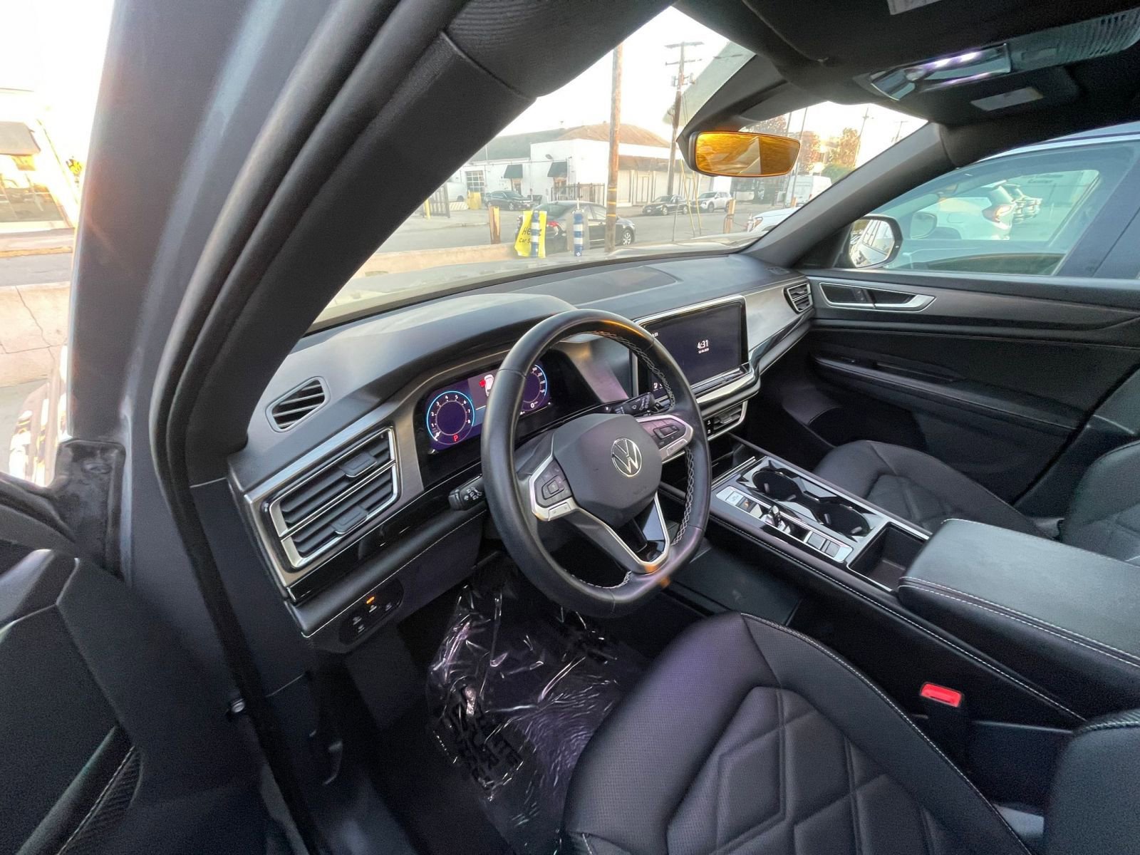 Thumbnail: 2025 Volkswagen Atlas - 34