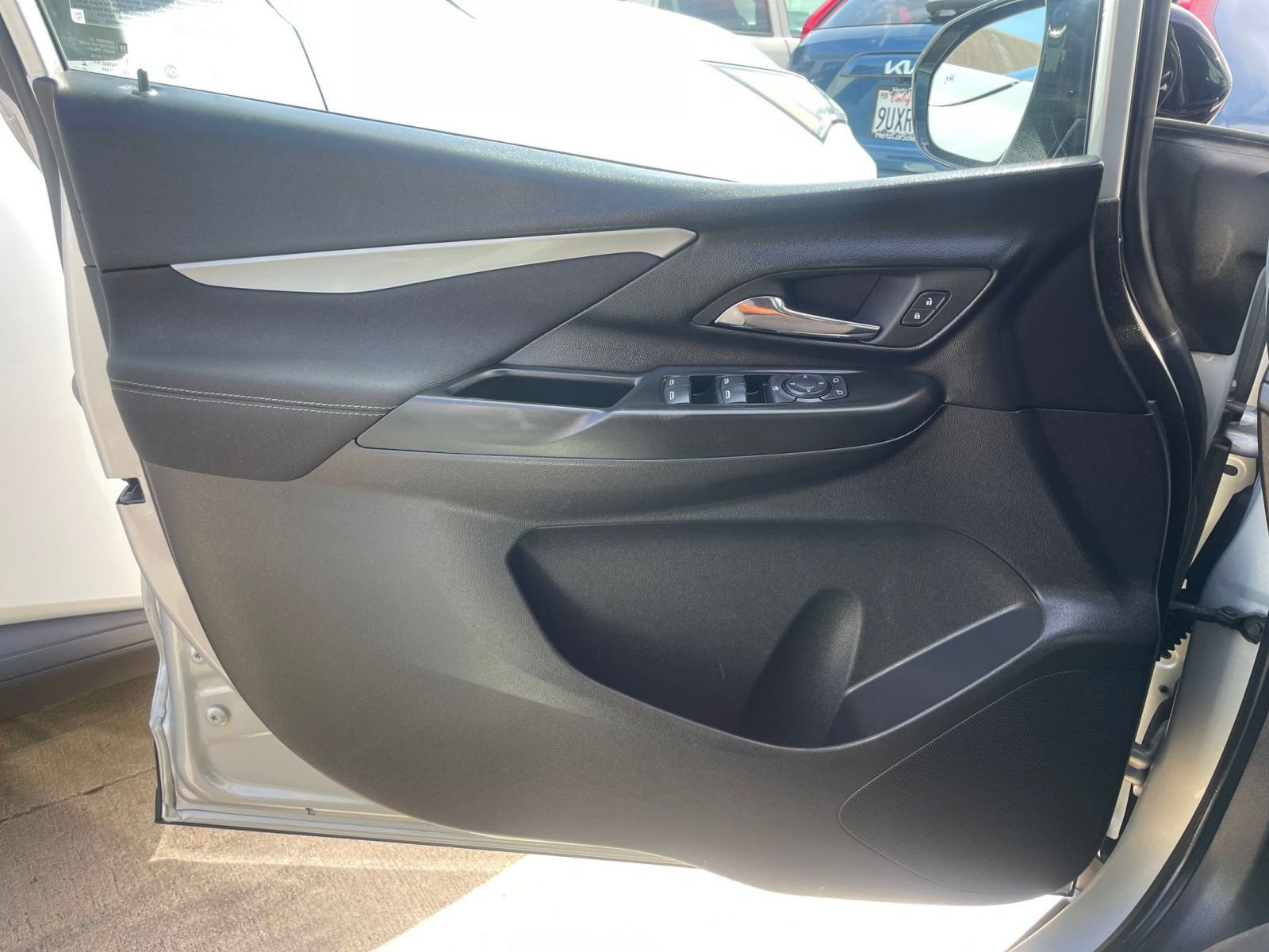 Thumbnail: 2023 Chevrolet Bolt EV - 24