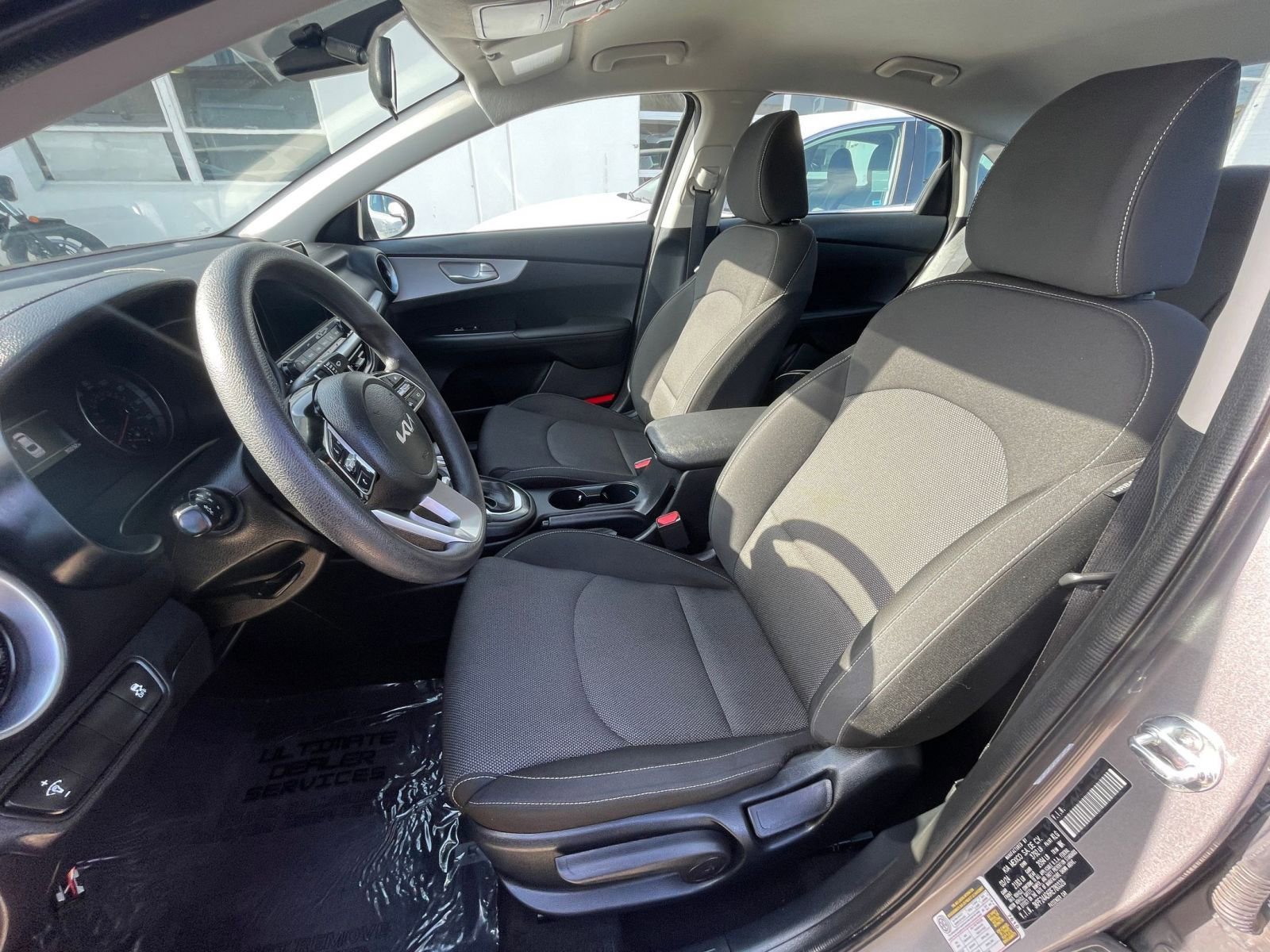 2024 Kia Forte LXS 27