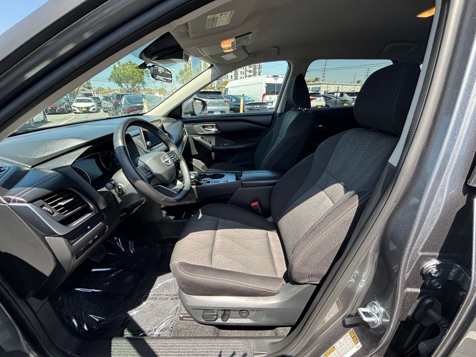 Thumbnail: 2025 Nissan Rogue - 28