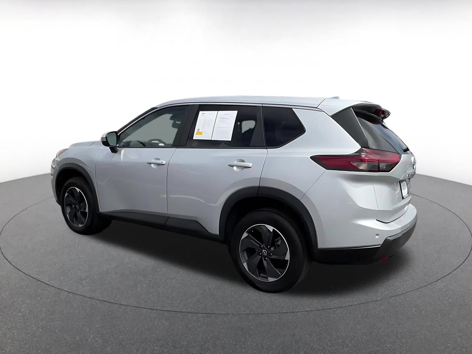 Thumbnail: 2025 Nissan Rogue - 10