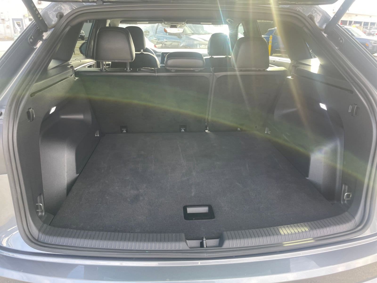 Thumbnail: 2025 Volkswagen Atlas - 31