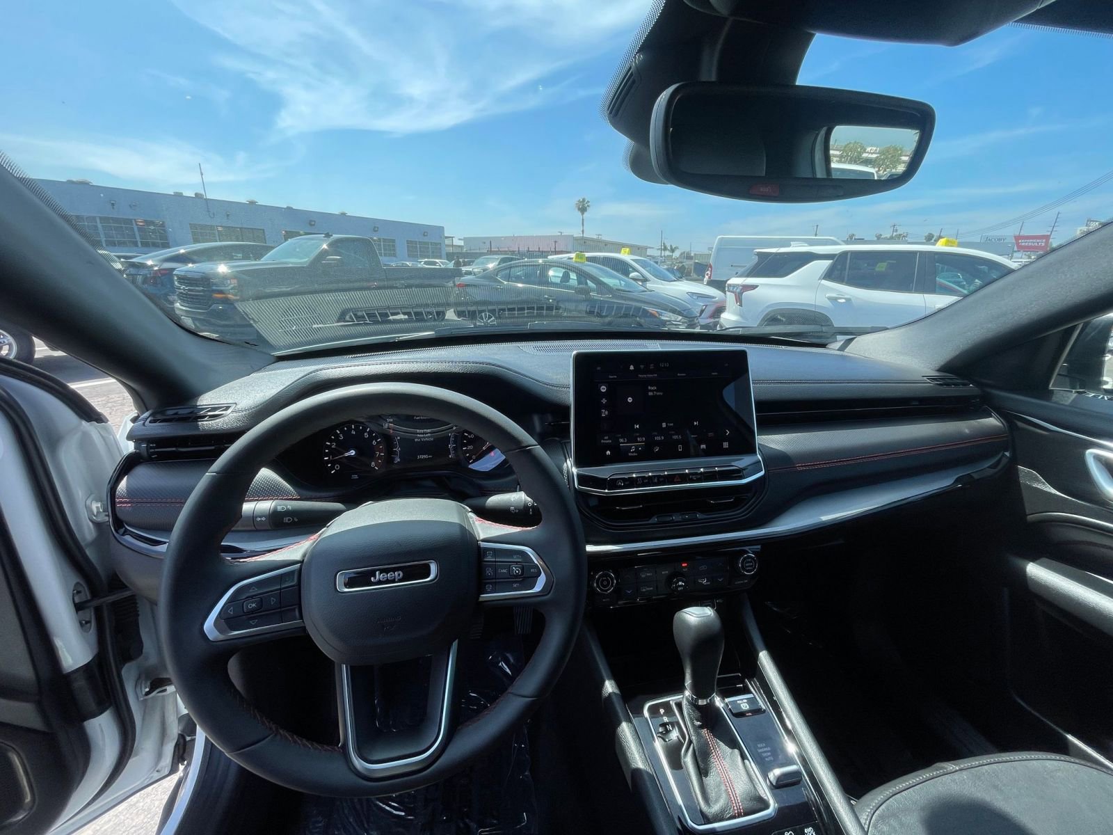 Thumbnail: 2025 Jeep Compass - 33