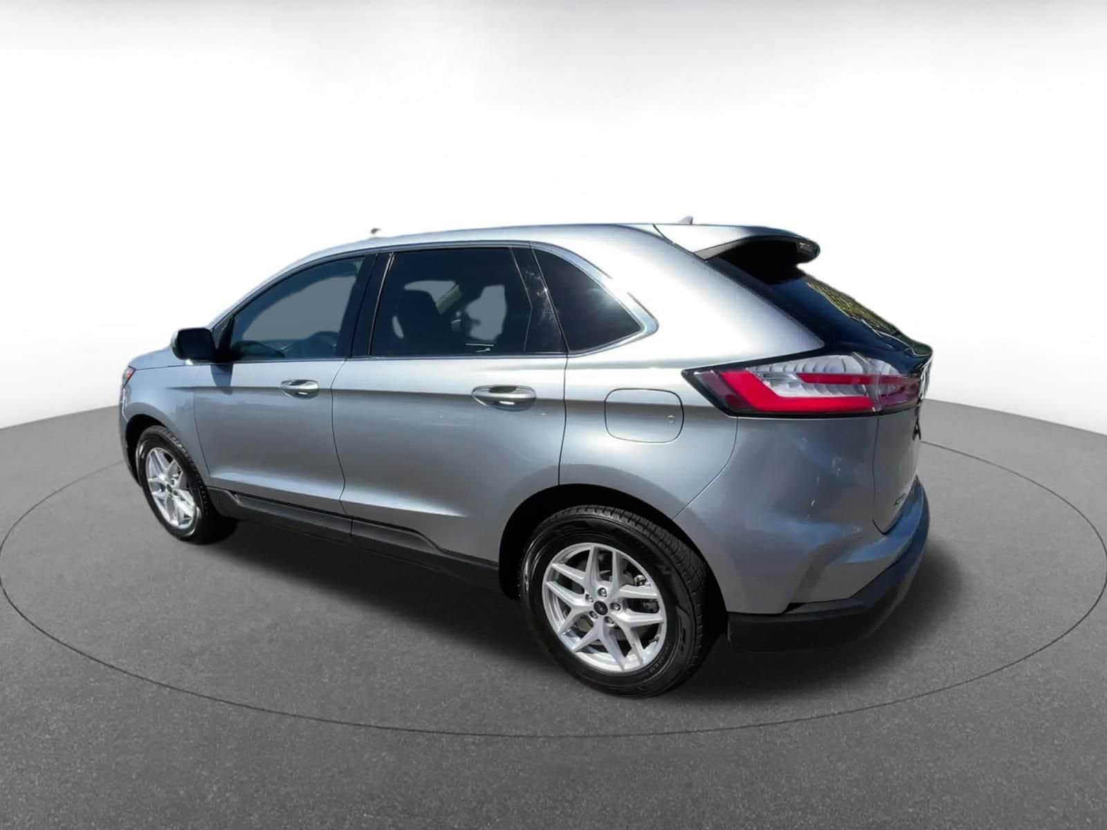 Thumbnail: 2023 Ford Edge - 10