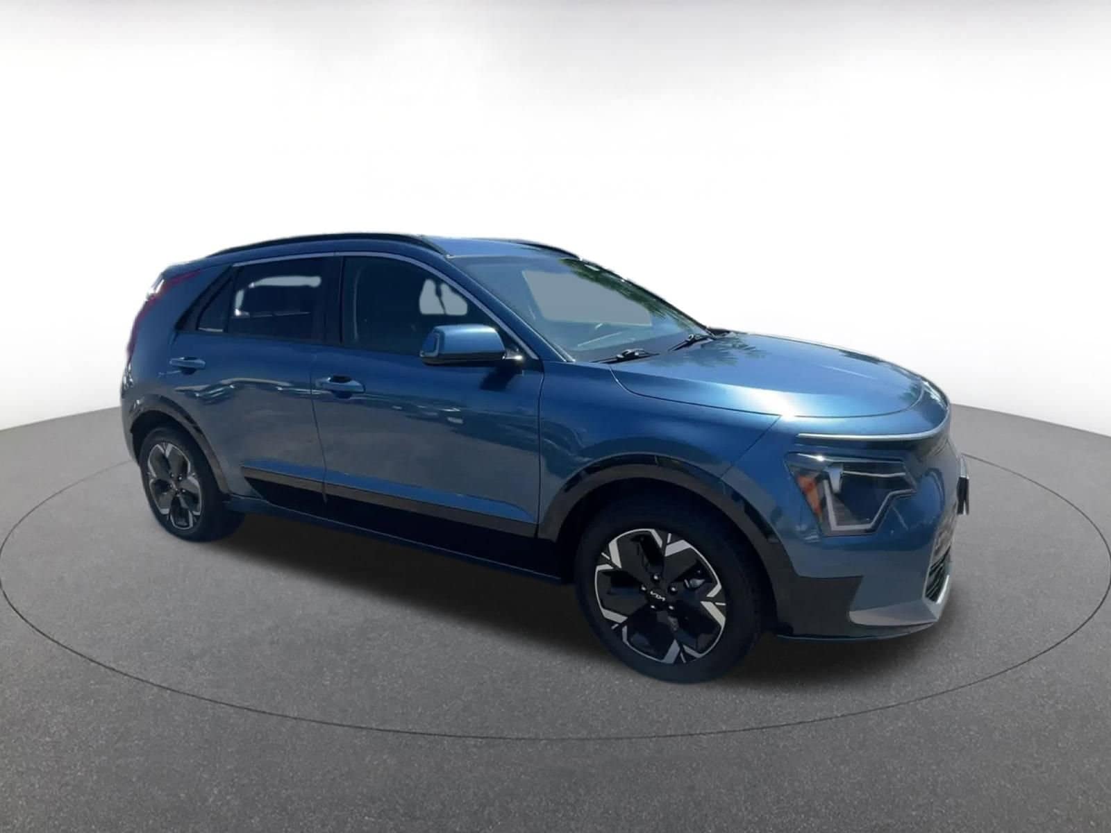 Thumbnail: 2023 Kia Niro - 2