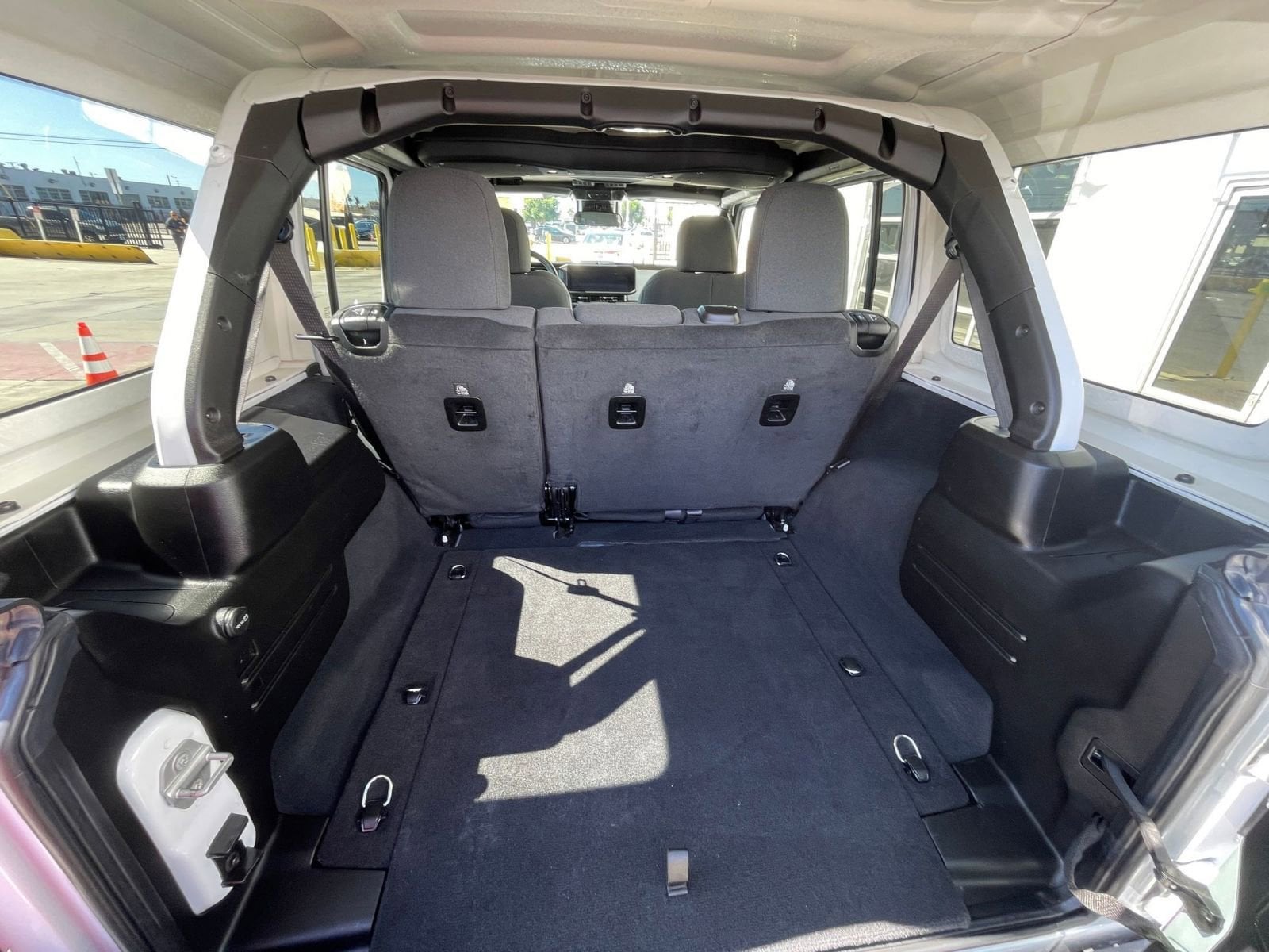 Thumbnail: 2025 Jeep Wrangler - 31