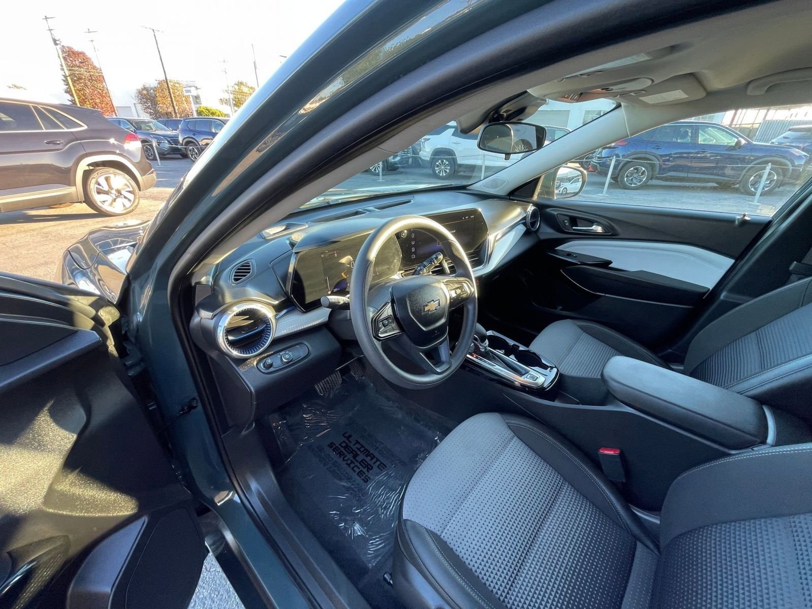 Thumbnail: 2025 Chevrolet Trax - 34