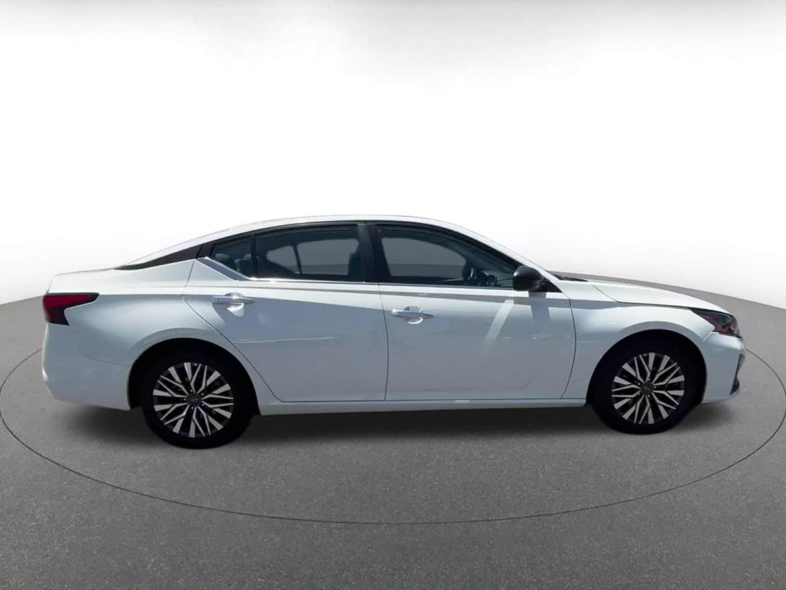 Thumbnail: 2025 Nissan Altima - 13