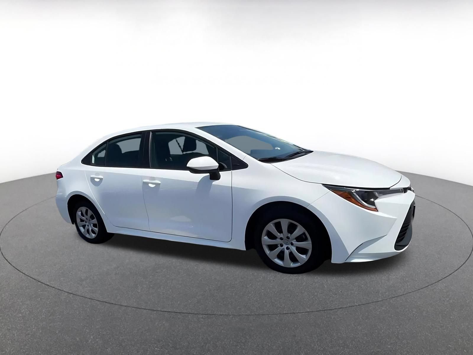 Thumbnail: 2025 Toyota Corolla - 2