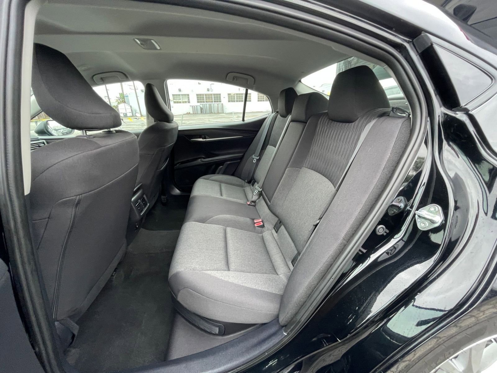 Thumbnail: 2025 Toyota Camry - 25