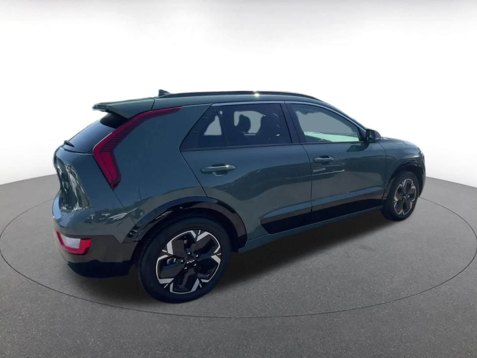 Thumbnail: 2023 Kia Niro - 15