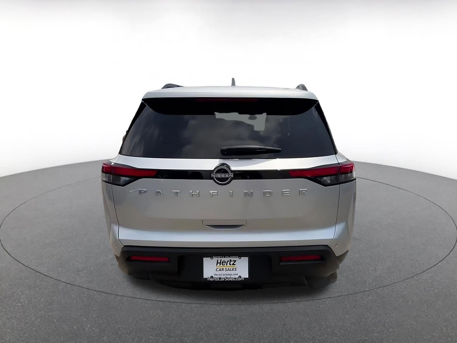 Thumbnail: 2025 Nissan Pathfinder - 12
