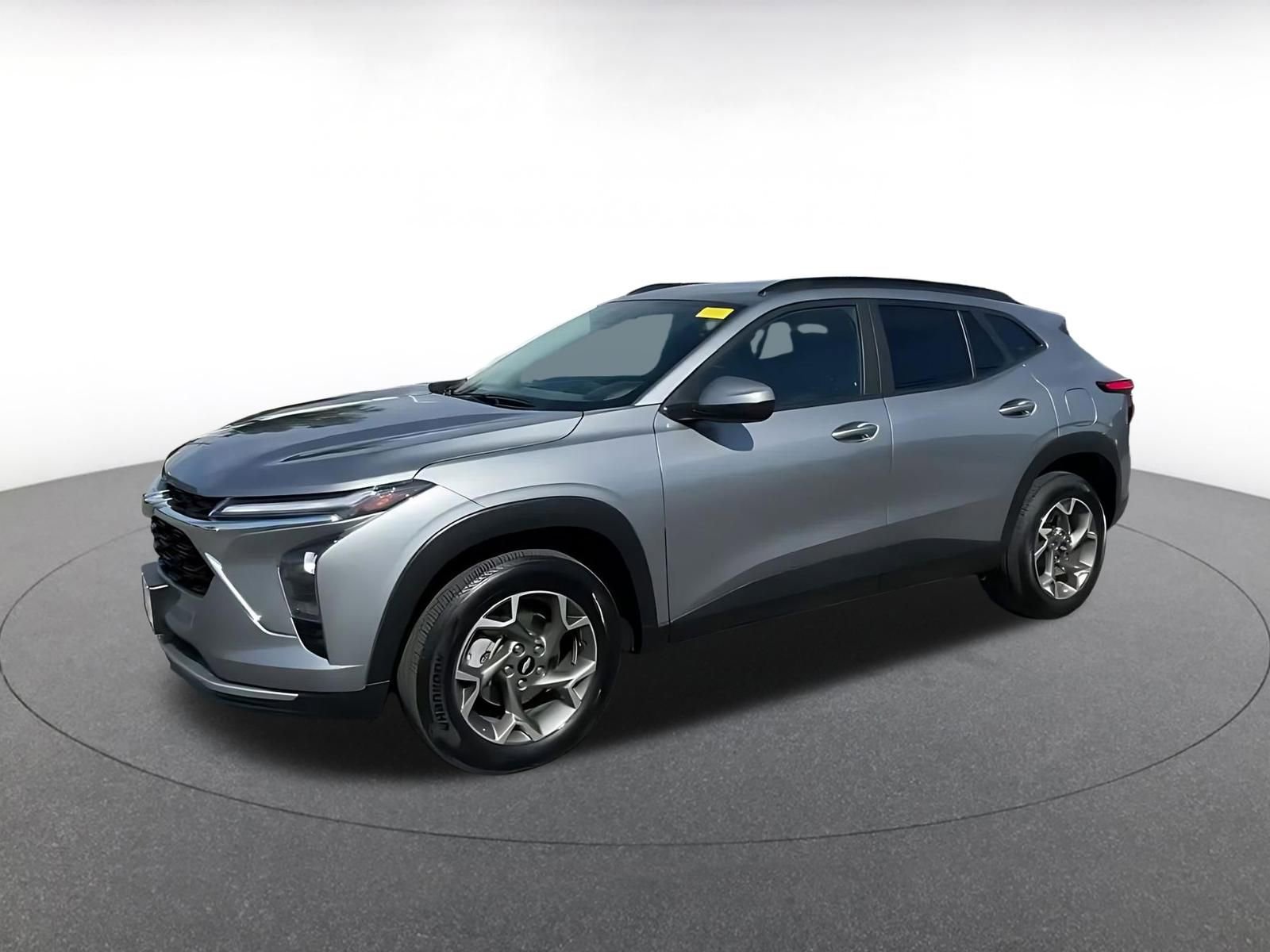 Thumbnail: 2025 Chevrolet Trax - 8