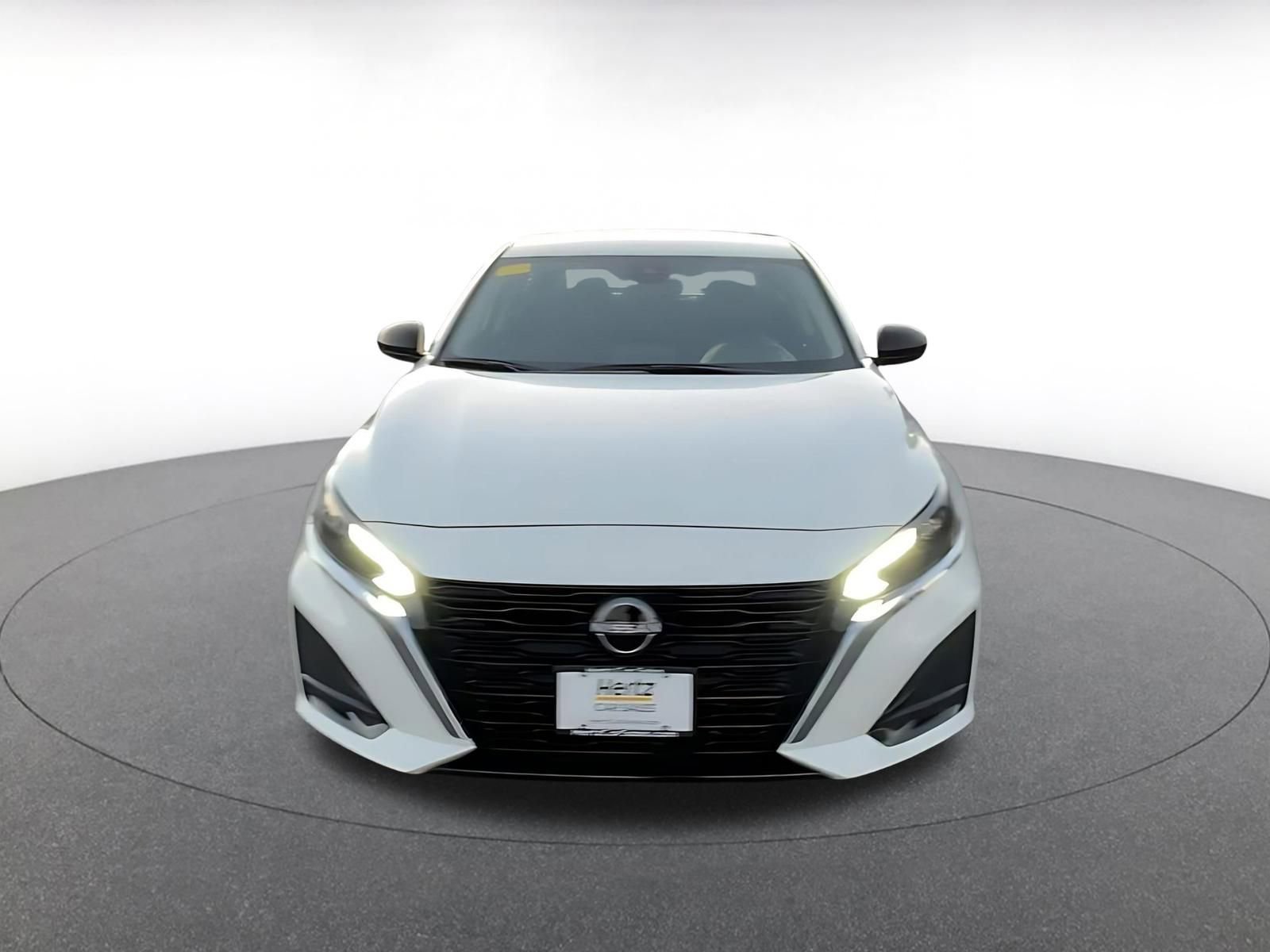 Thumbnail: 2025 Nissan Altima - 4