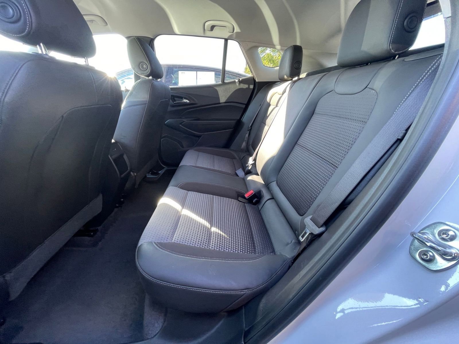 Thumbnail: 2025 Chevrolet Trax - 29