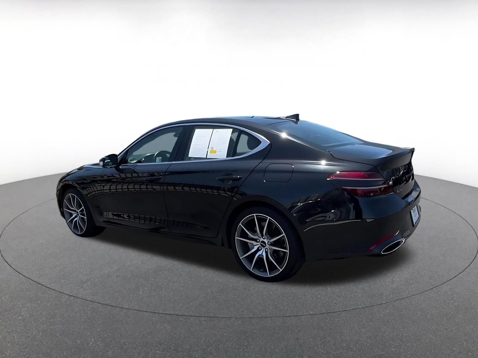 Thumbnail: 2025 Genesis G70 - 10