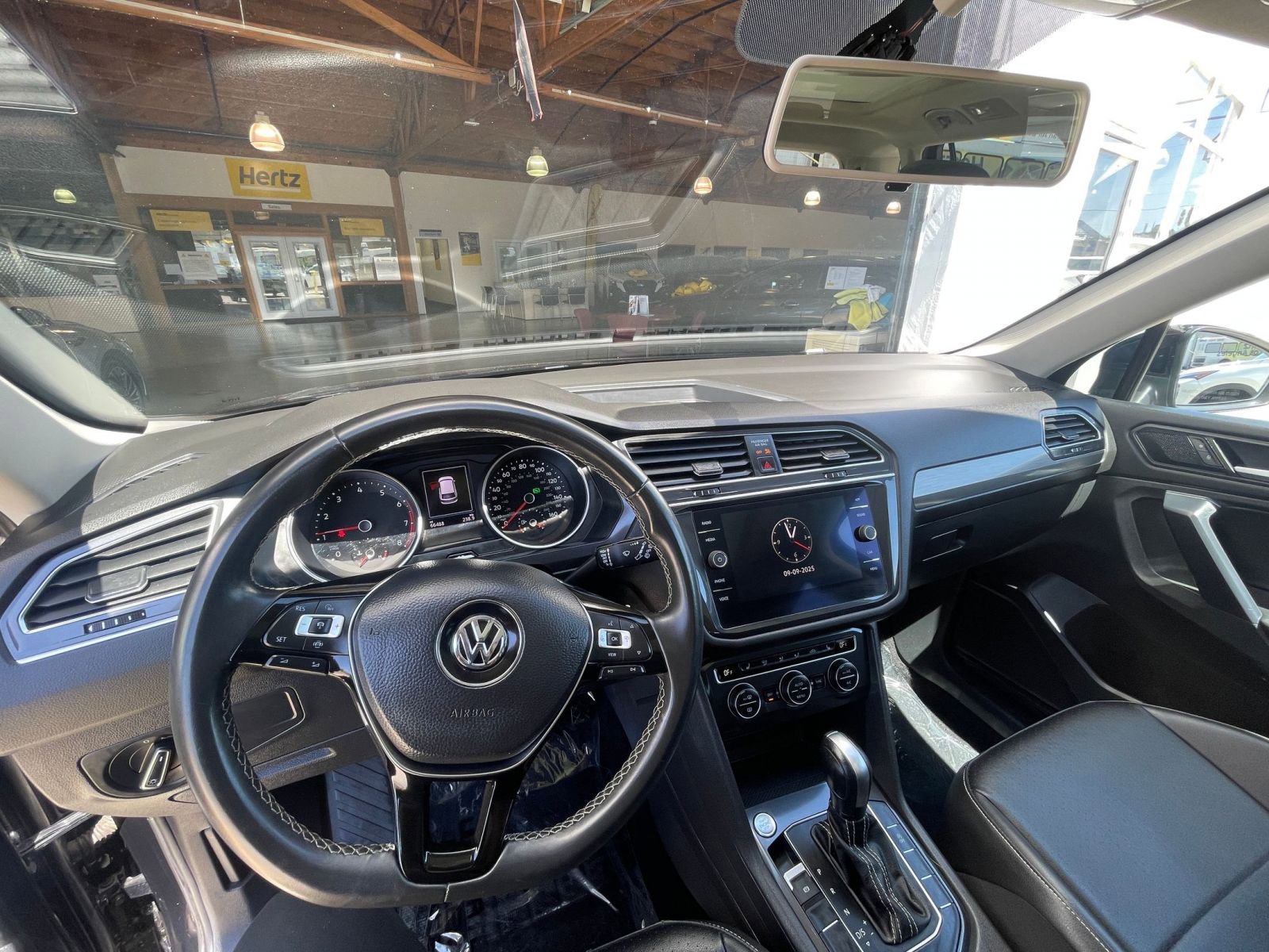 Thumbnail: 2021 Volkswagen Tiguan - 33