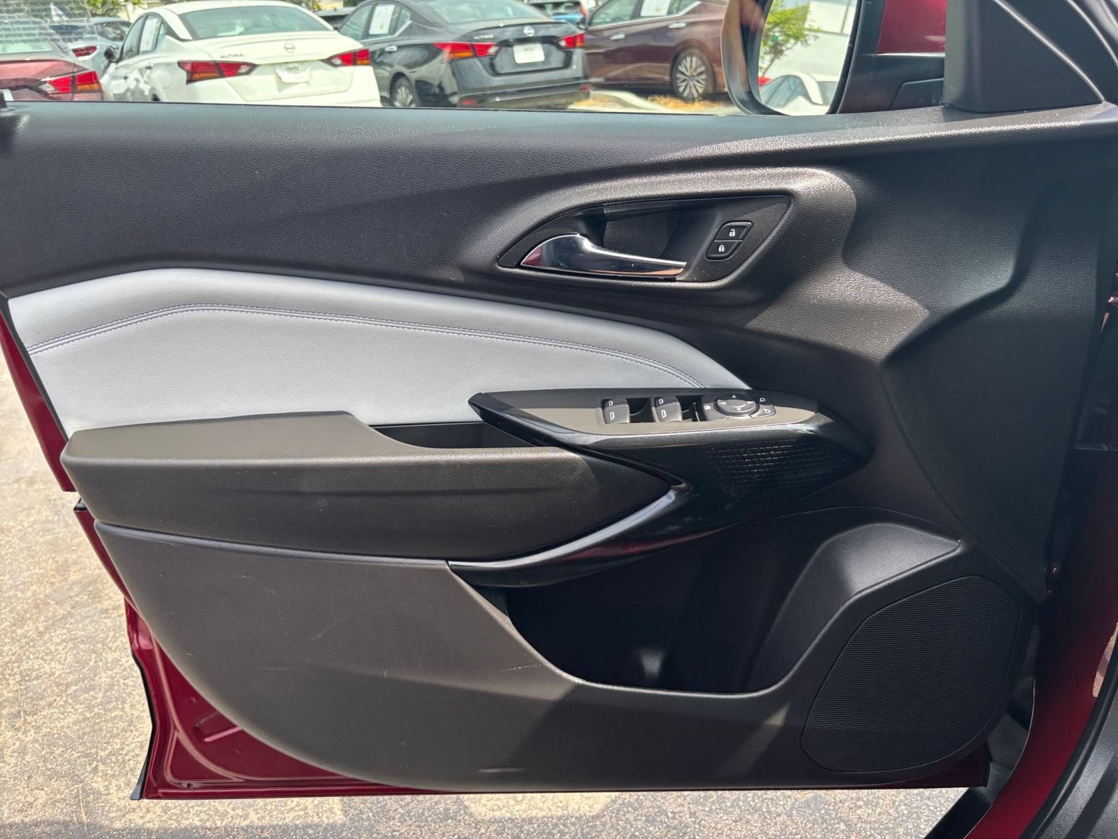 Thumbnail: 2025 Chevrolet Trax - 15