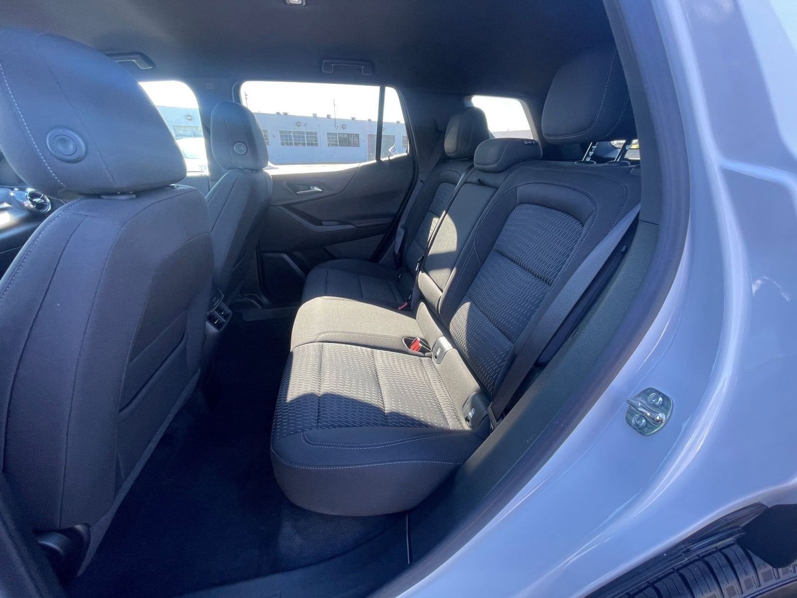 Thumbnail: 2025 Chevrolet Equinox - 25