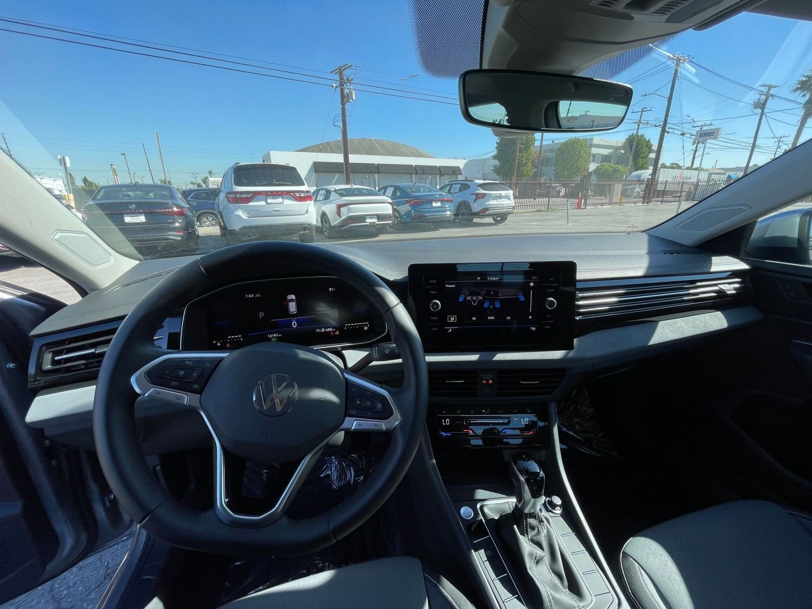 Thumbnail: 2025 Volkswagen Jetta - 33