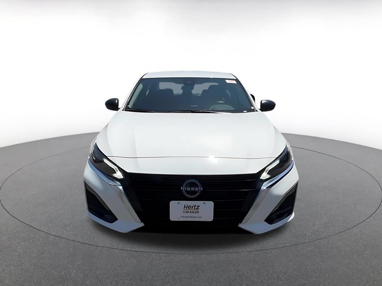 Thumbnail: 2025 Nissan Altima - 4
