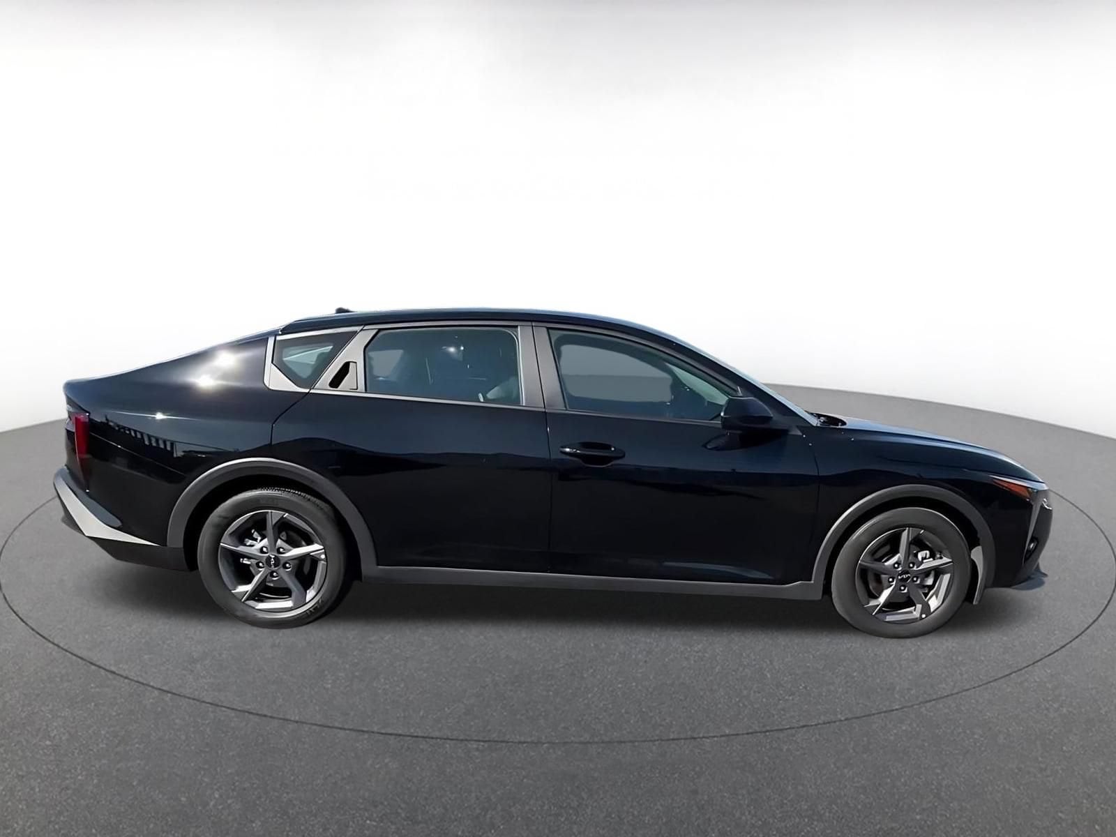 Thumbnail: 2025 Kia K4 - 15