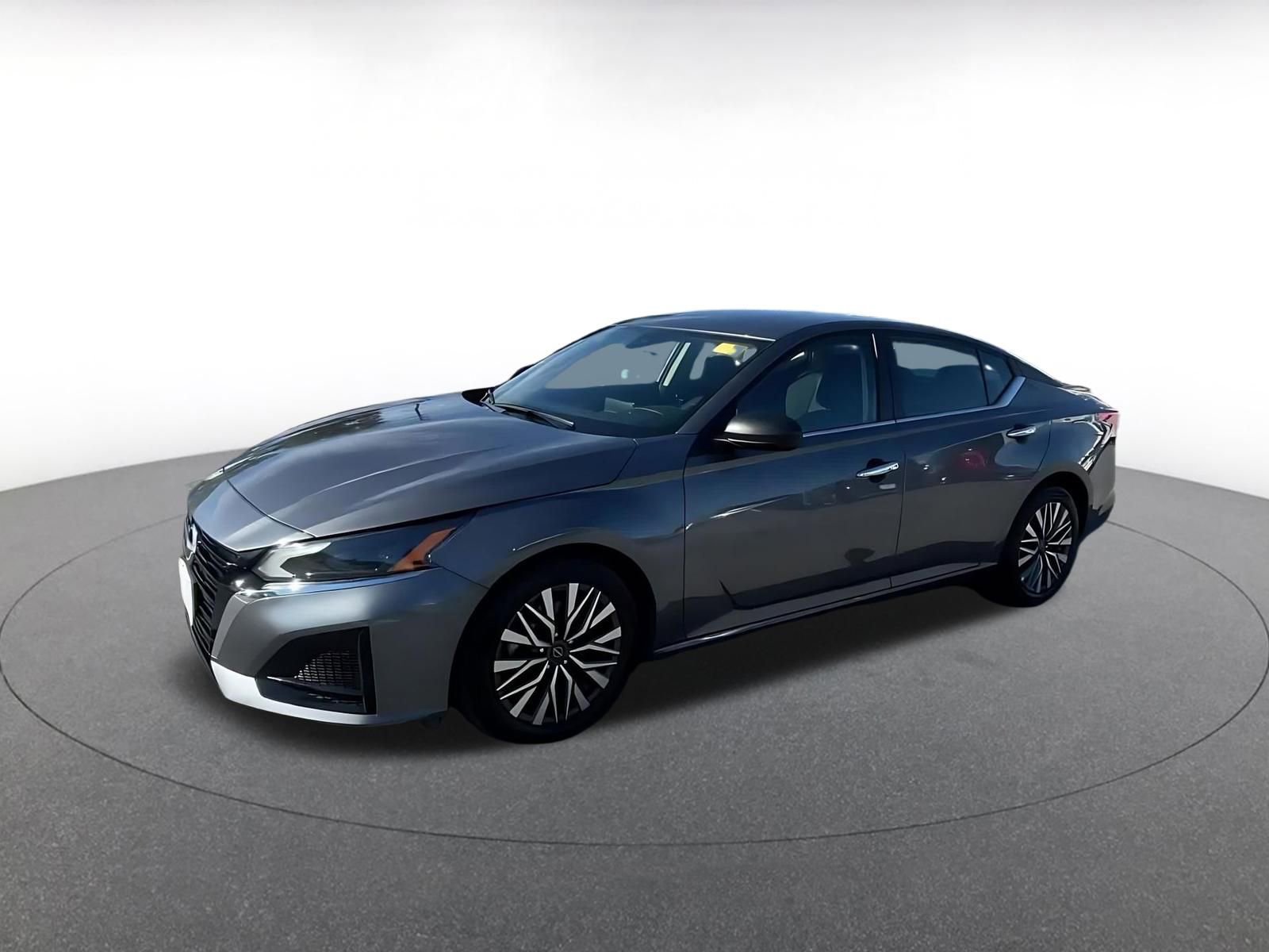 Thumbnail: 2025 Nissan Altima - 8