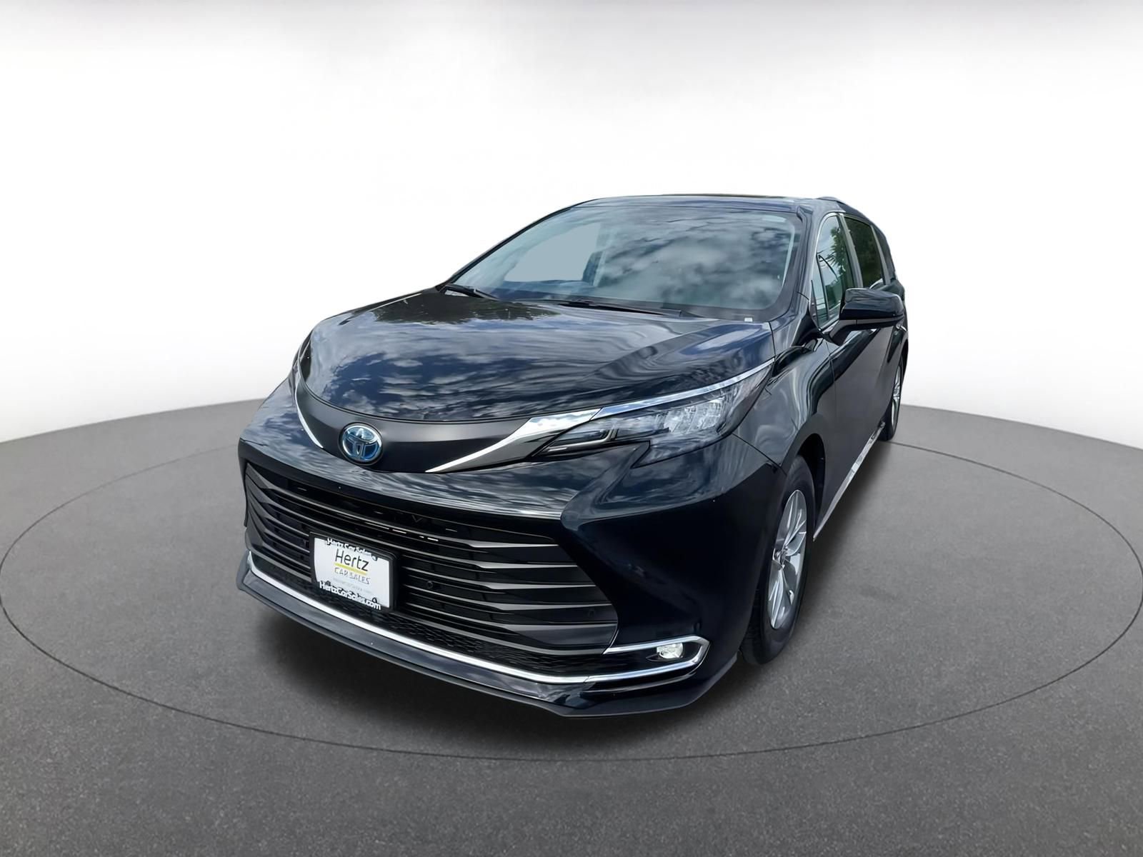 Thumbnail: 2024 Toyota Sienna - 7