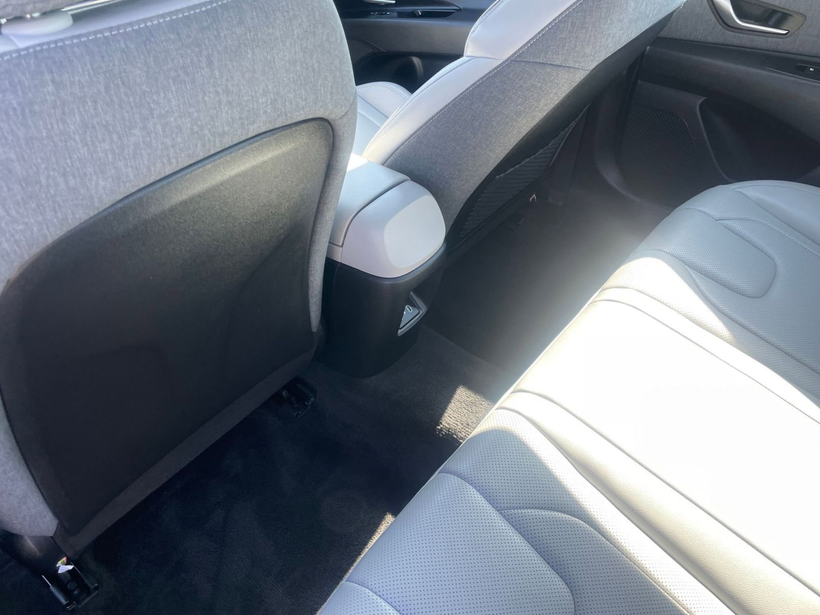 Thumbnail: 2025 Hyundai Elantra - 24