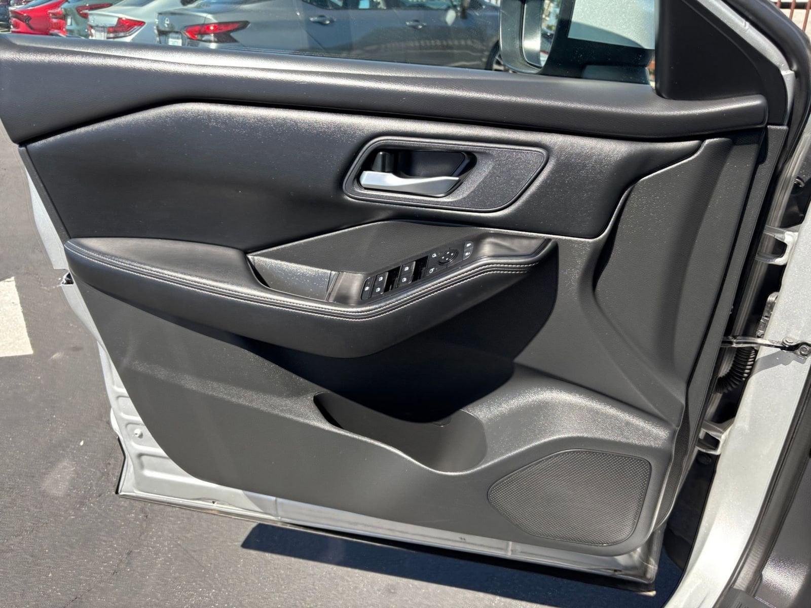 Thumbnail: 2025 Nissan Rogue - 18