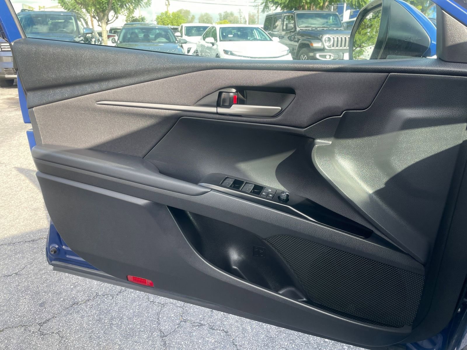 Thumbnail: 2025 Toyota Camry - 20