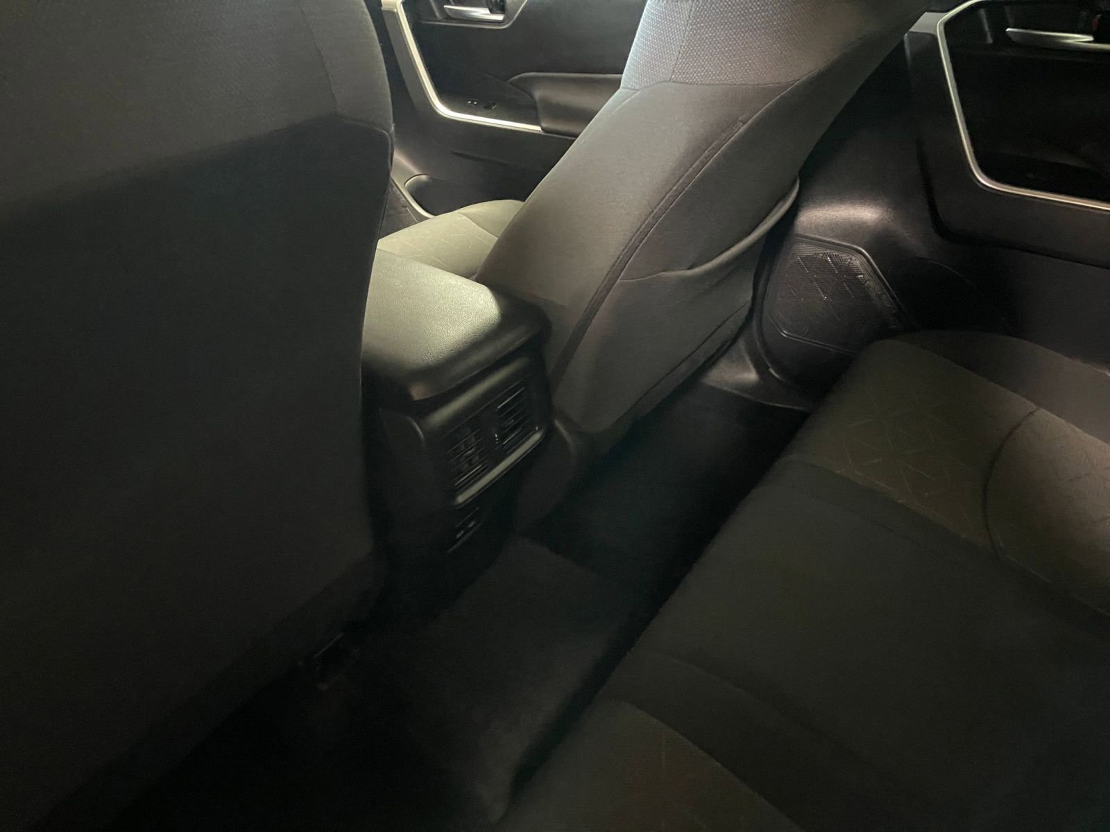 Thumbnail: 2025 Toyota RAV4 - 24