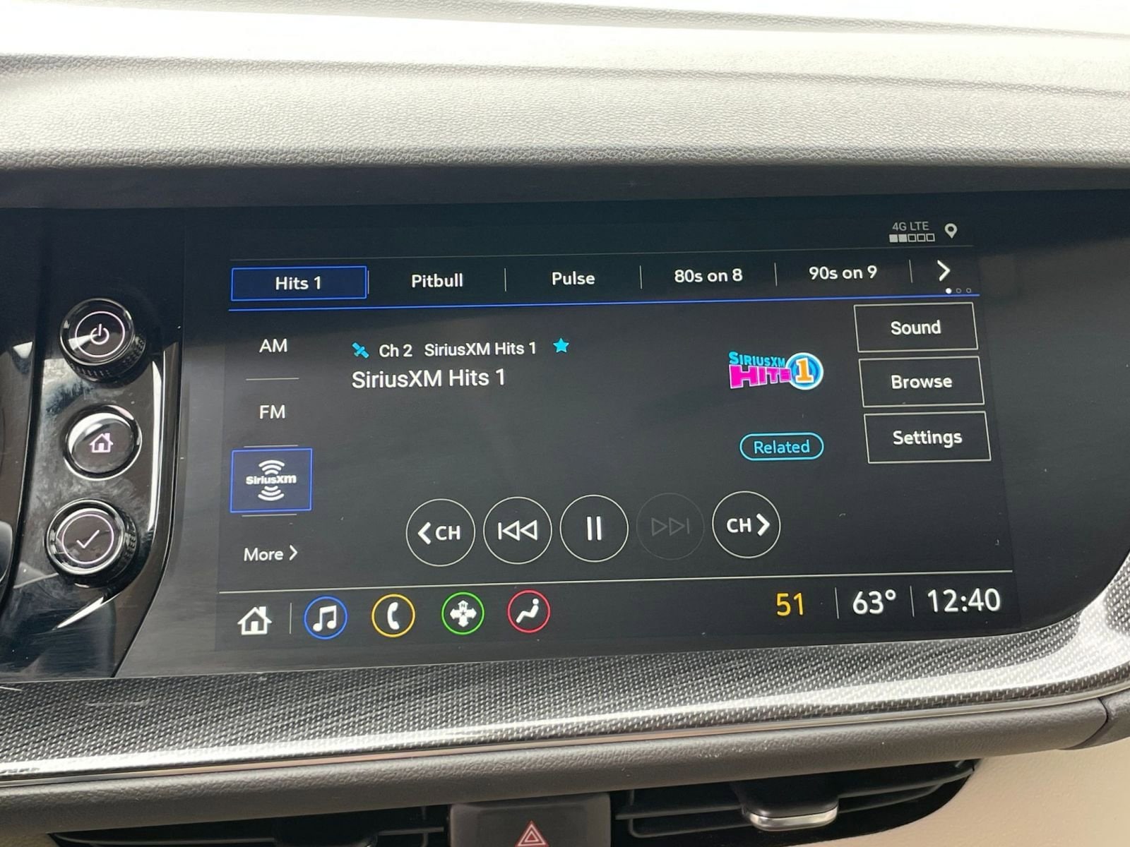 2023 Buick Envision Essence 21