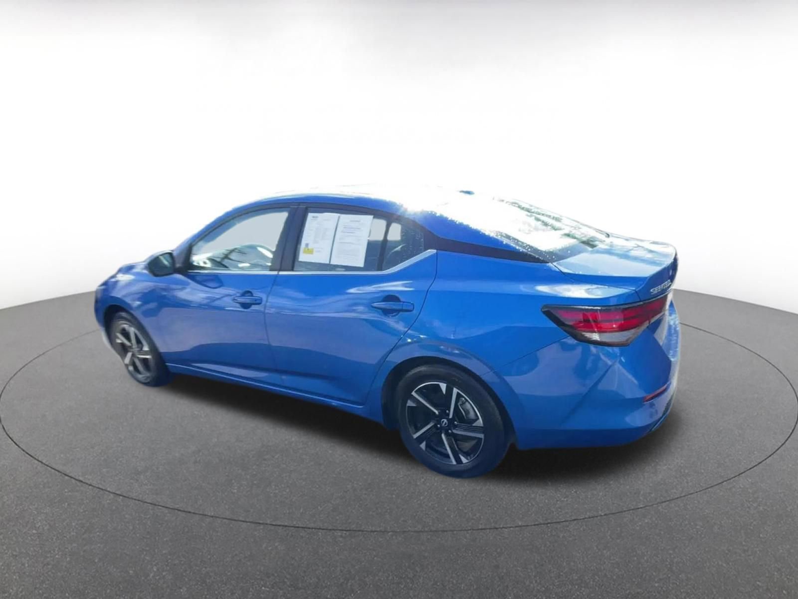 Thumbnail: 2025 Nissan Sentra - 10