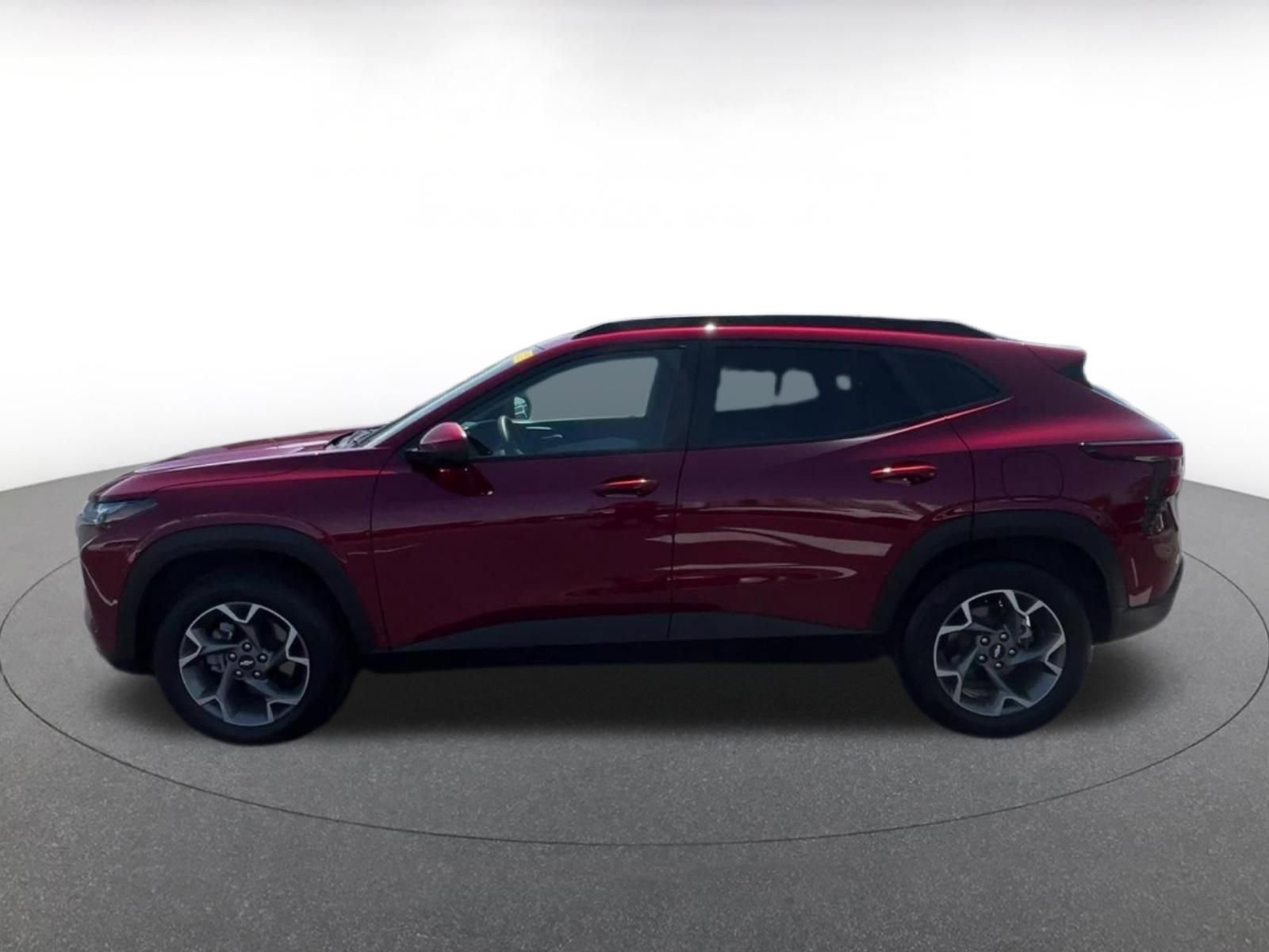 Thumbnail: 2025 Chevrolet Trax - 9
