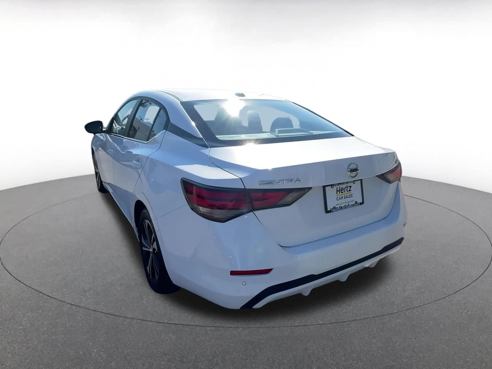 Thumbnail: 2022 Nissan Sentra - 11