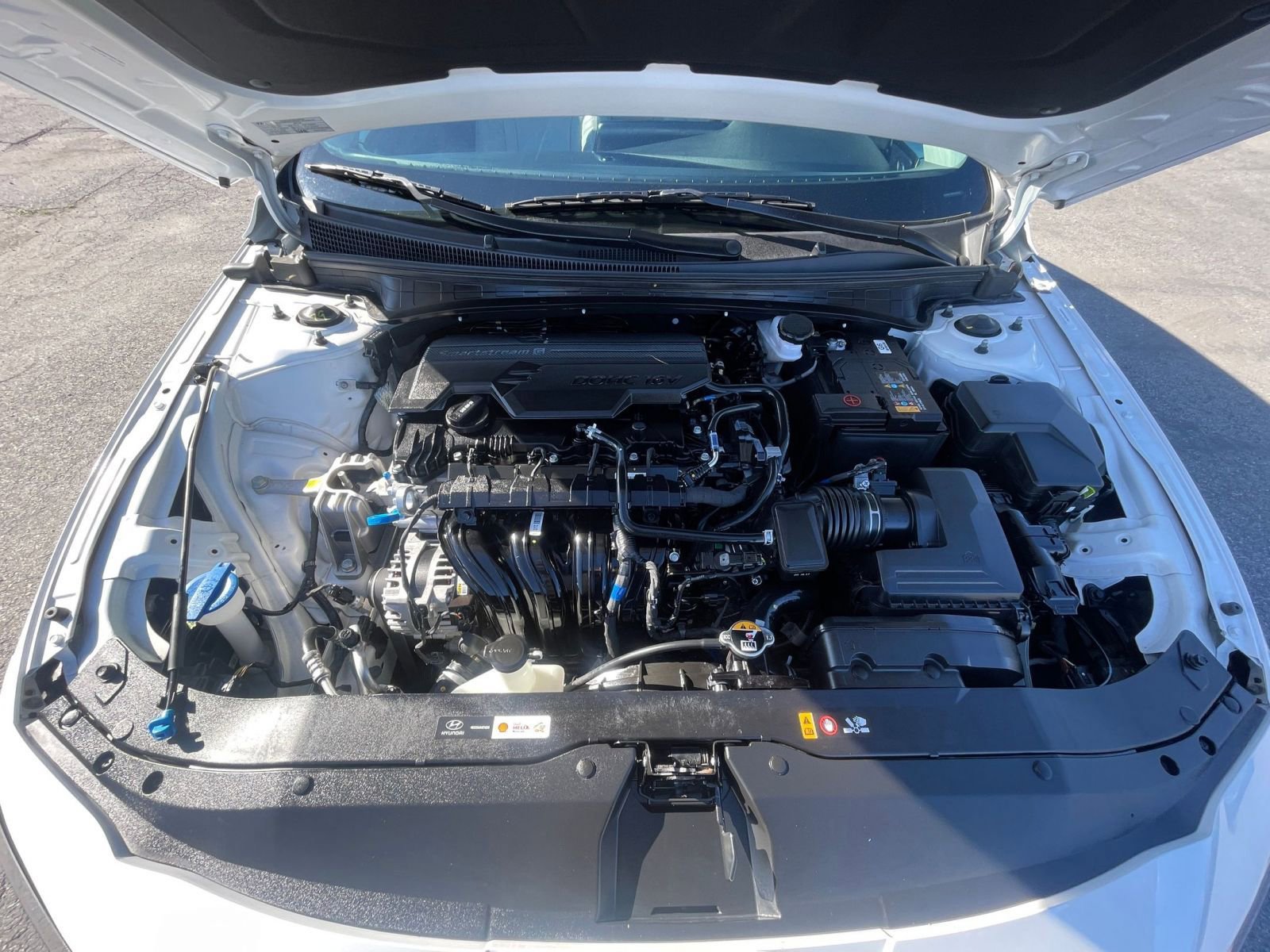 Thumbnail: 2025 Hyundai Elantra - 32