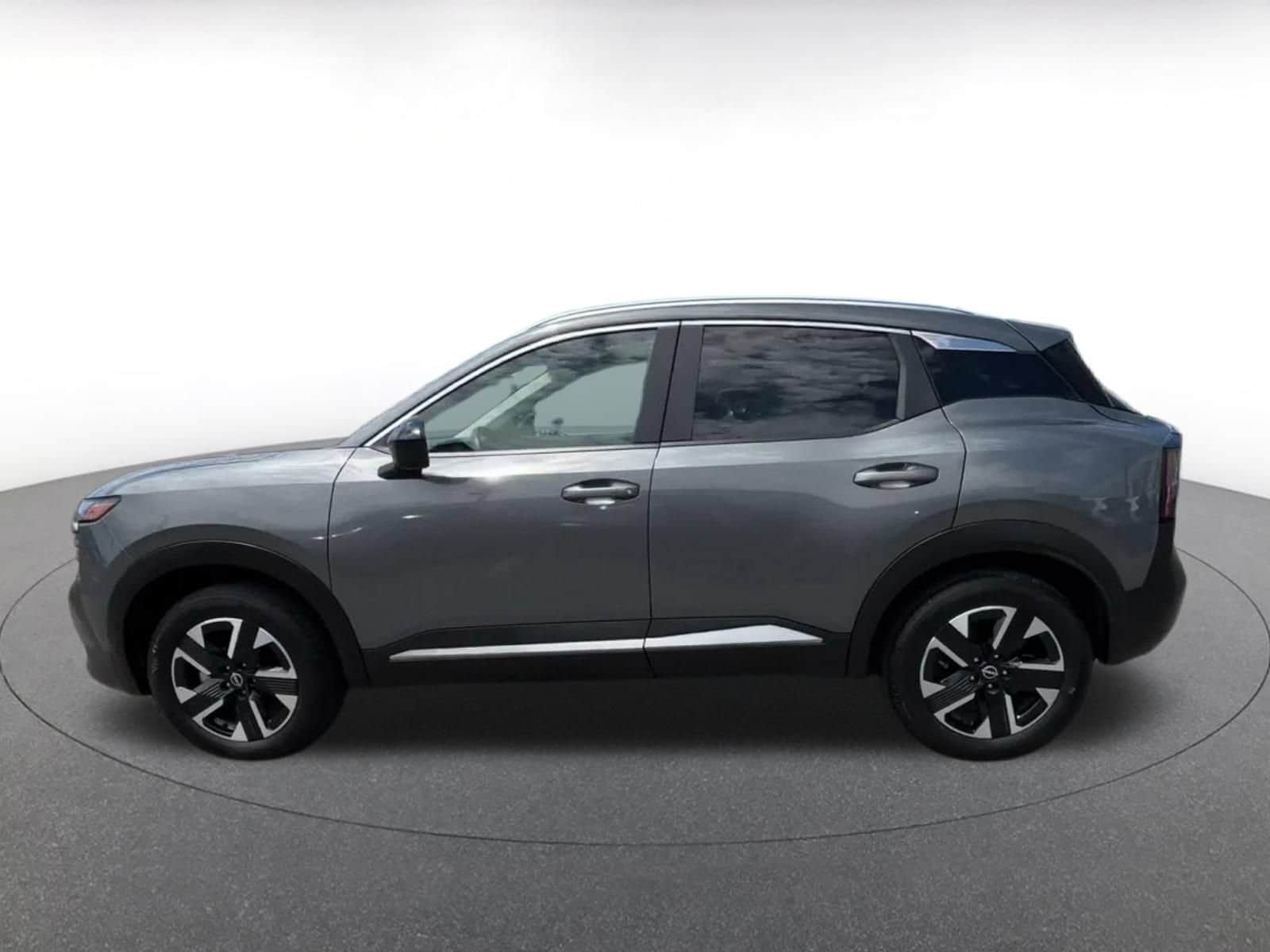 Thumbnail: 2026 Nissan Kicks - 9