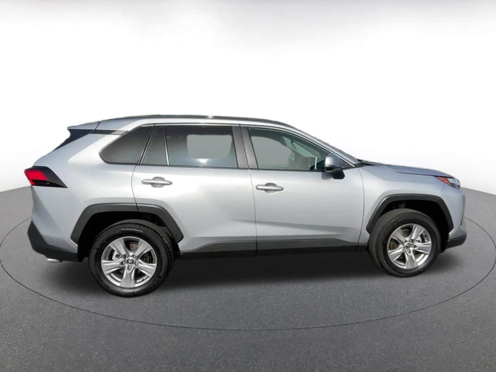 Thumbnail: 2025 Toyota RAV4 - 16