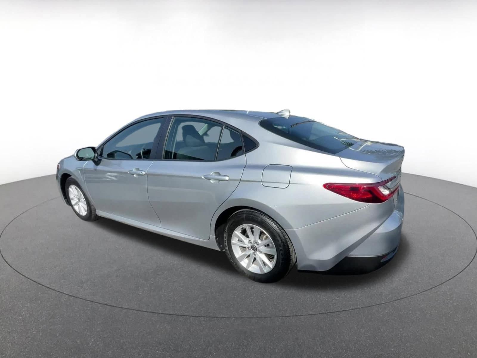 Thumbnail: 2025 Toyota Camry - 10