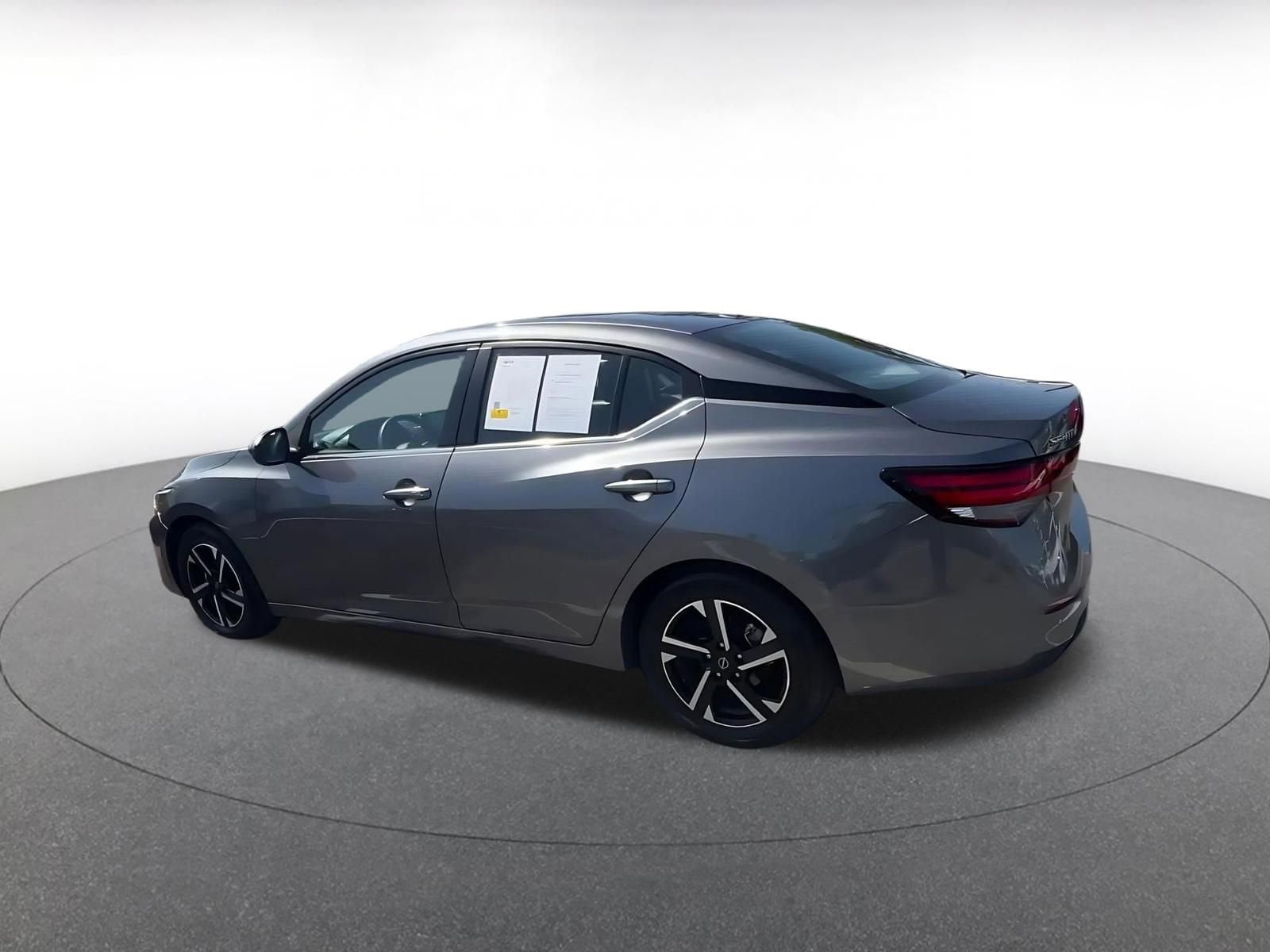 Thumbnail: 2025 Nissan Sentra - 10
