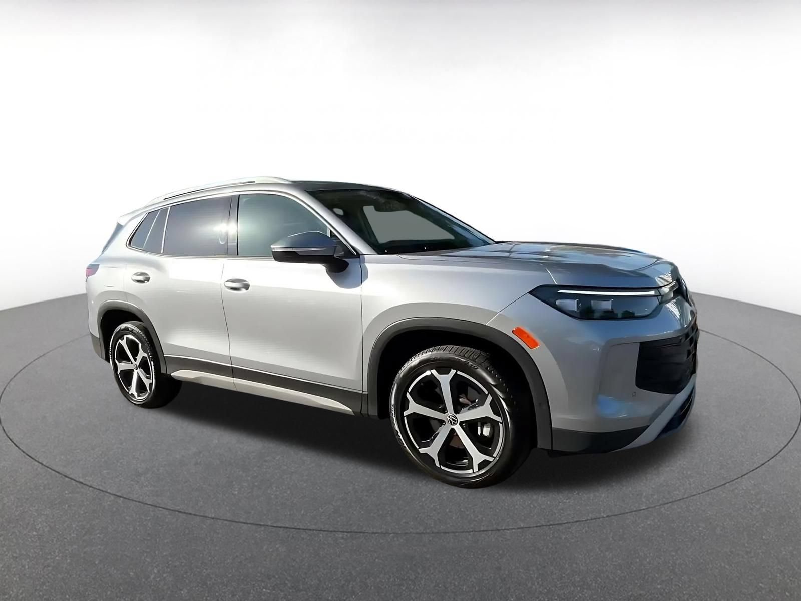 Thumbnail: 2026 Volkswagen Tiguan - 2