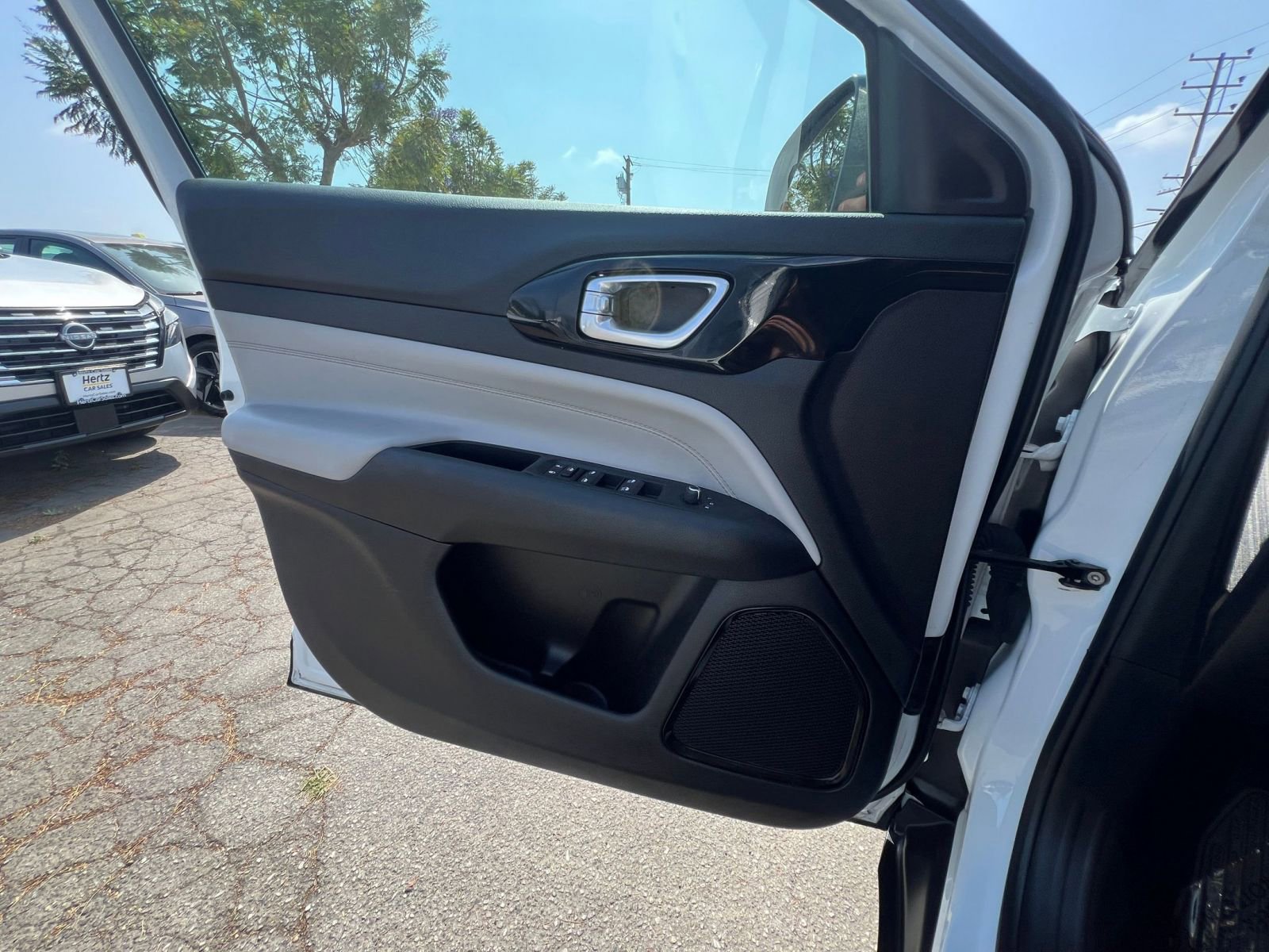 Thumbnail: 2025 Jeep Compass - 18