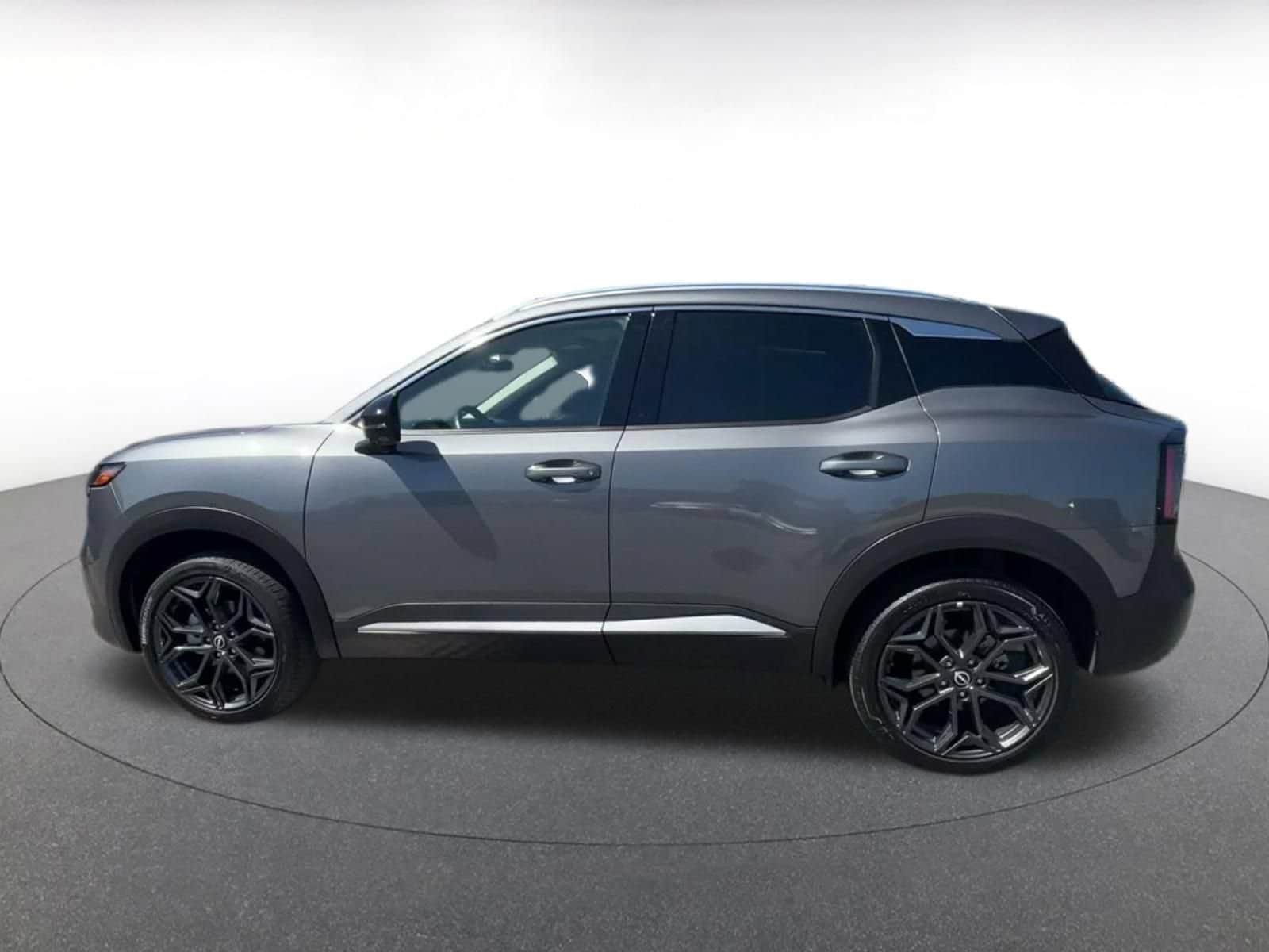 Thumbnail: 2026 Nissan Kicks - 8