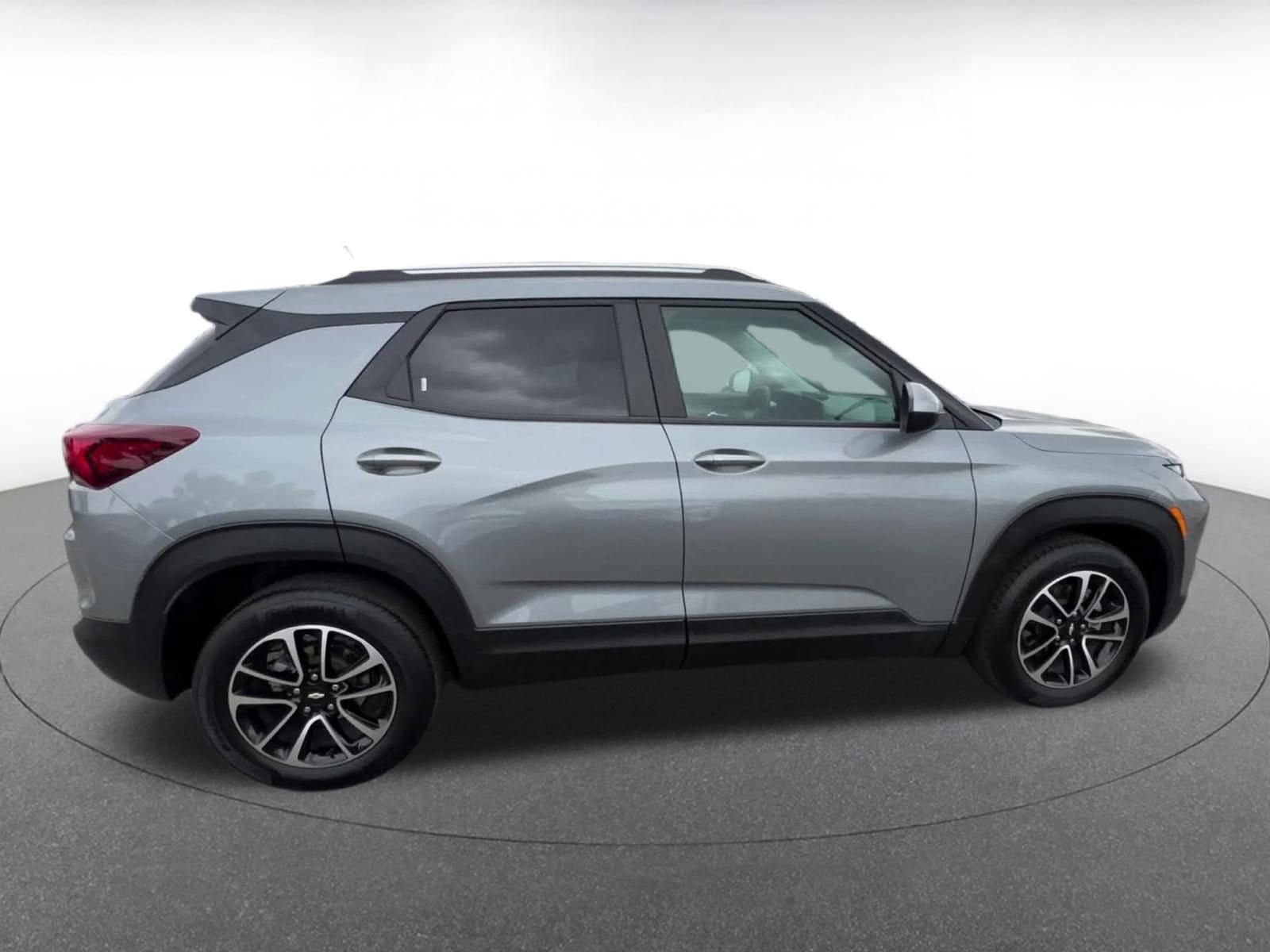 Thumbnail: 2025 Chevrolet TrailBlazer - 16